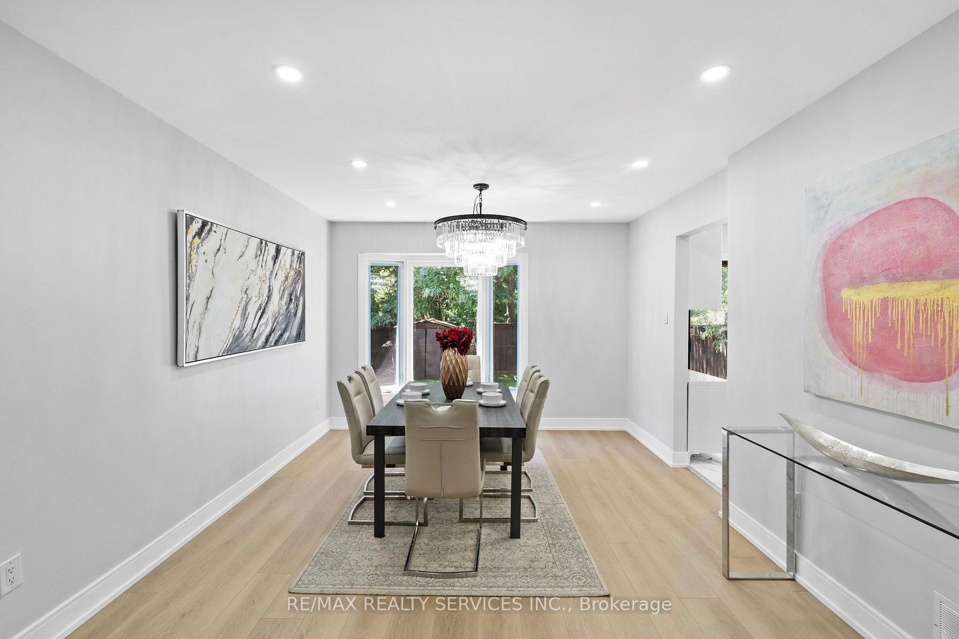 Photo 10 of 1273 Barberry Green, Oakville, Glen Abbey — HOMEH