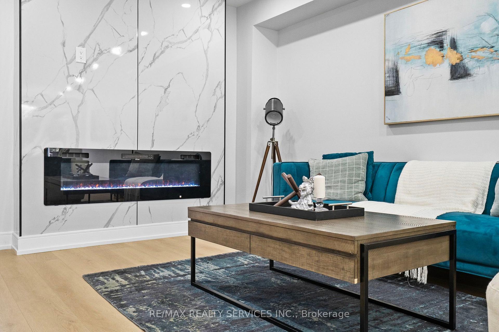 Photo 9 of 1273 Barberry Green, Oakville, Glen Abbey — HOMEH