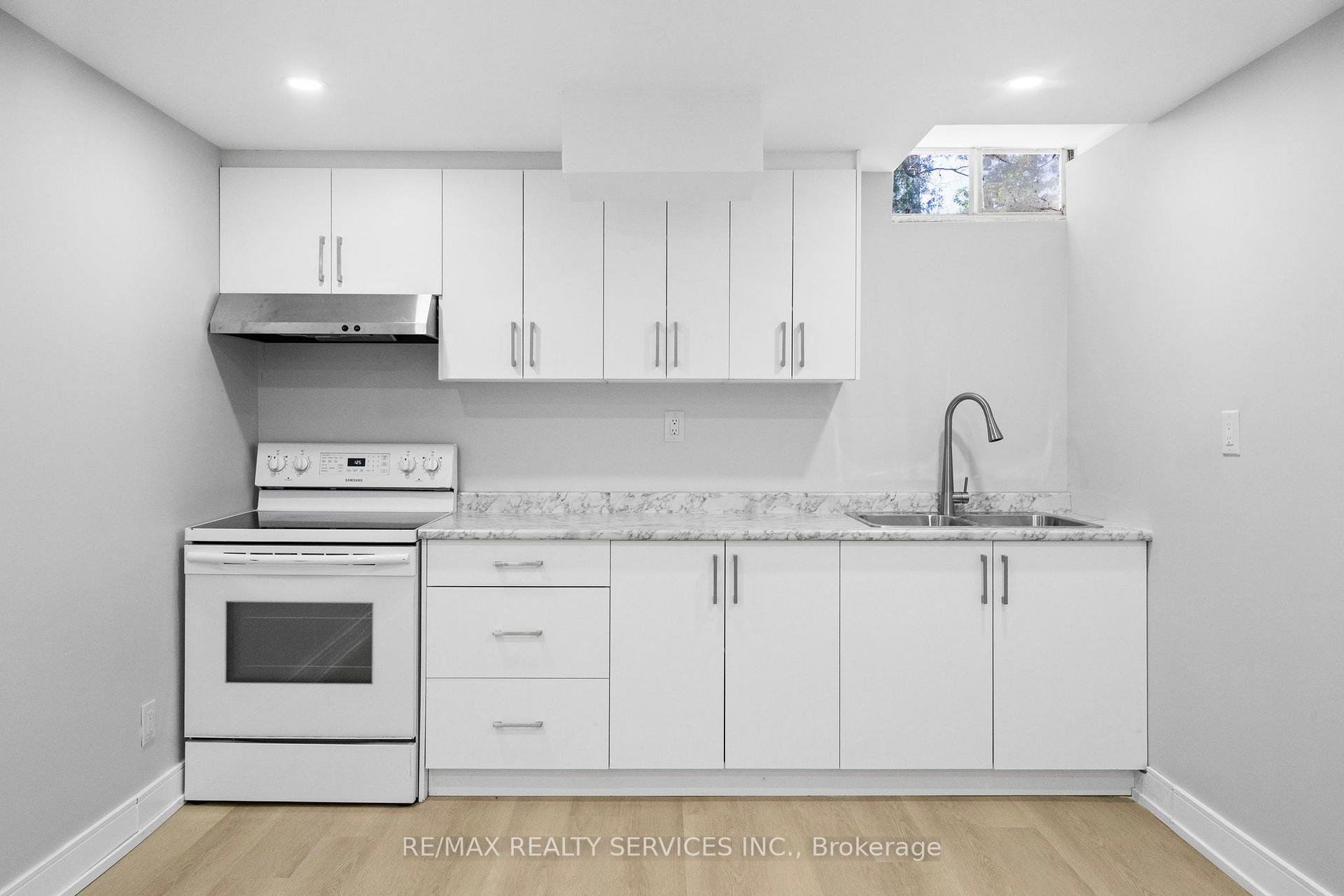 Photo 29 of 1273 Barberry Green, Oakville, Glen Abbey — HOMEH