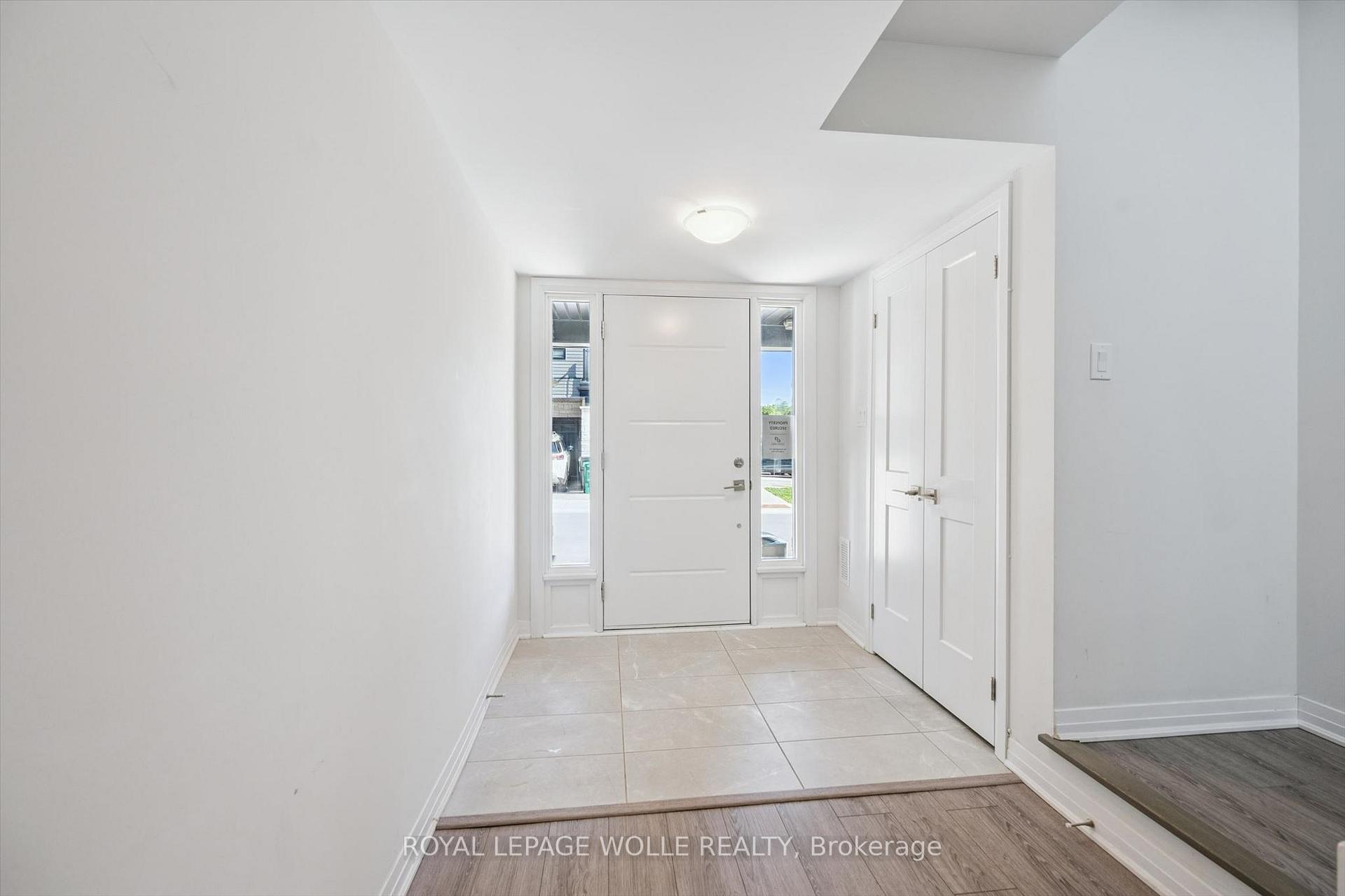 Photo 3 of Unit 37, 51 Sparrow Avenue, Cambridge, Little's Corners — HOMEH