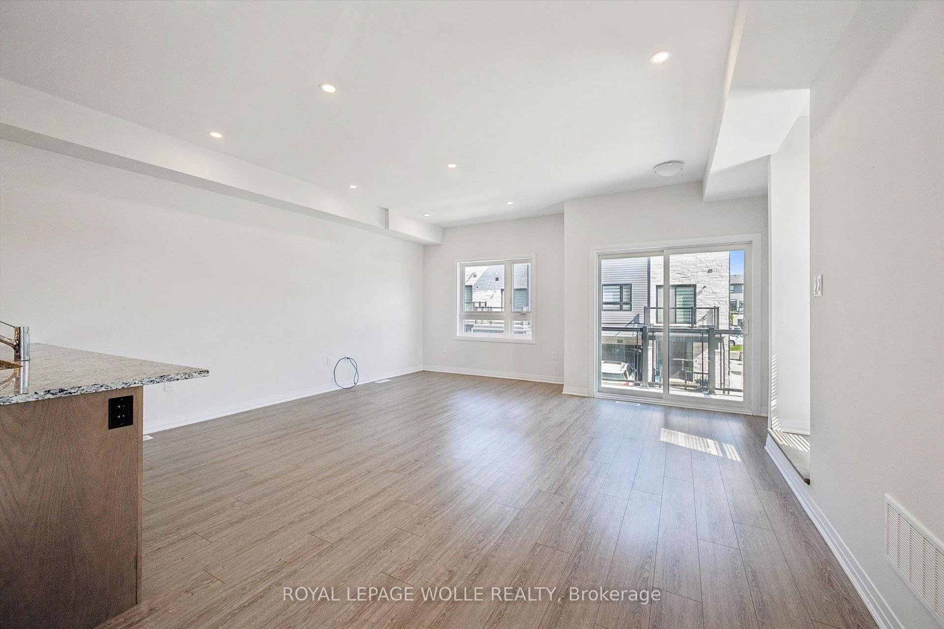 Photo 5 of Unit 37, 51 Sparrow Avenue, Cambridge, Little's Corners — HOMEH