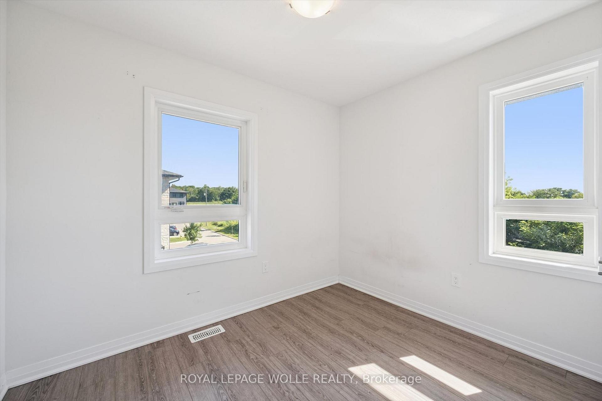 Photo 20 of Unit 37, 51 Sparrow Avenue, Cambridge, Little's Corners — HOMEH