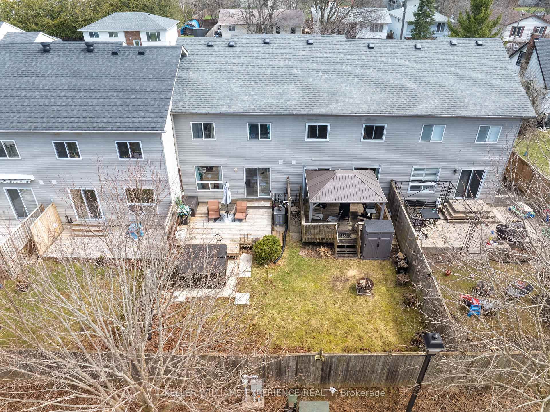 Photo 5 of 371 Millard Street, Orillia — HOMEH