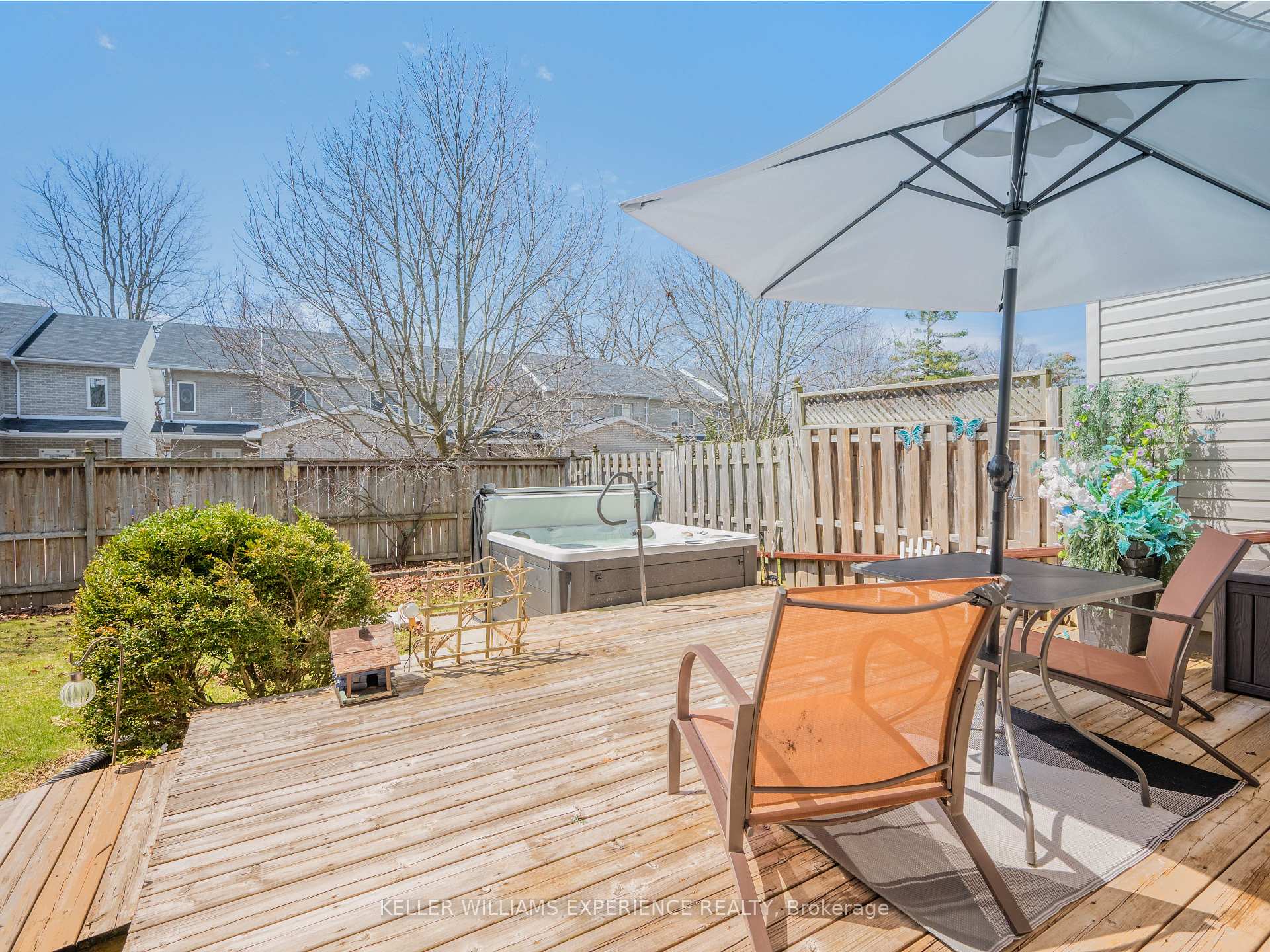 Photo 6 of 371 Millard Street, Orillia — HOMEH