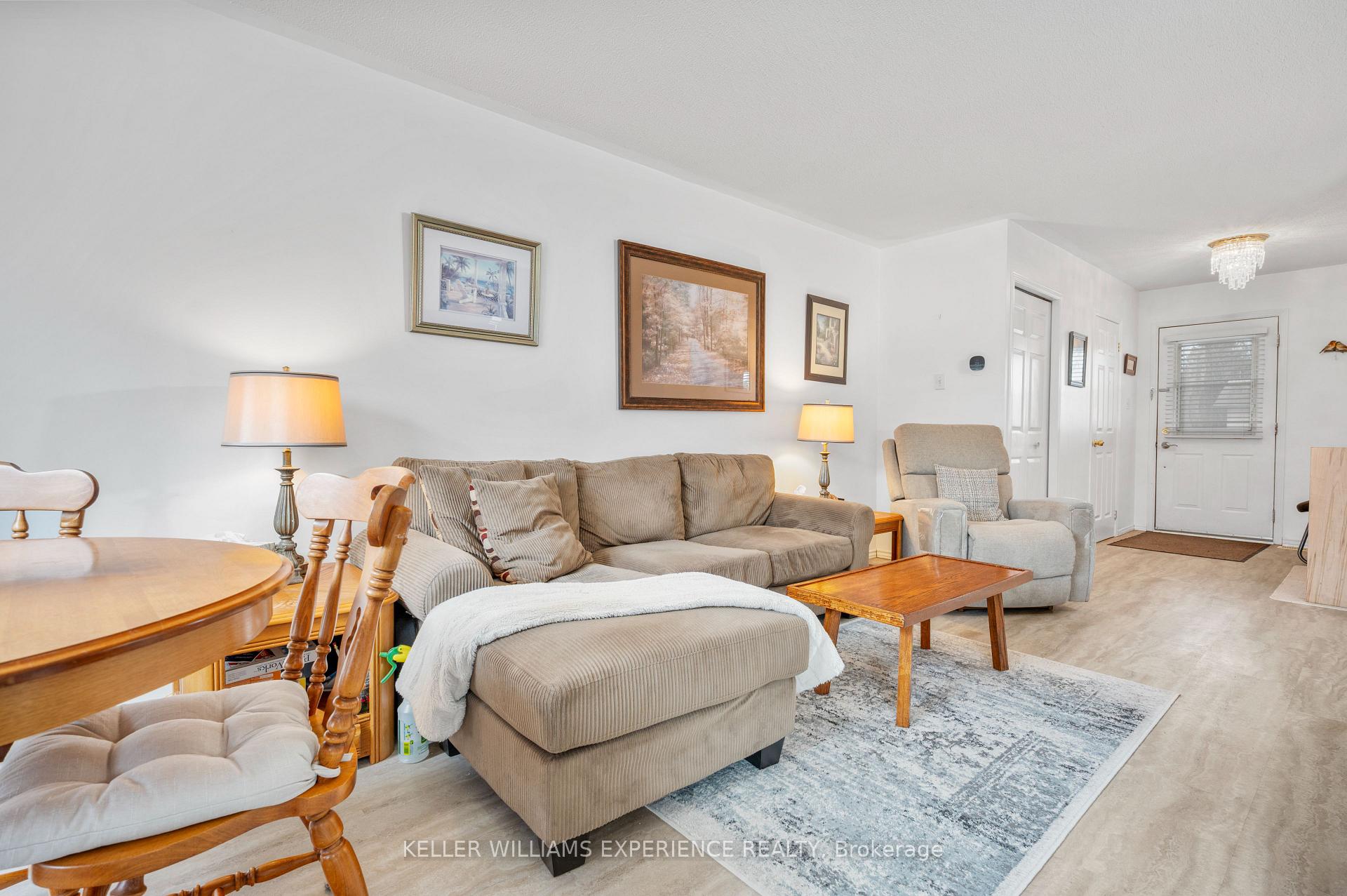 Photo 8 of 371 Millard Street, Orillia — HOMEH