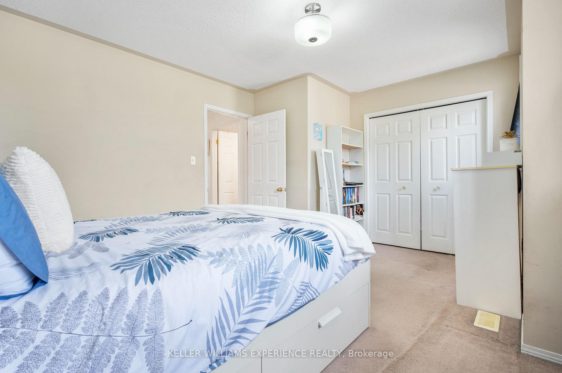 Photo 14 of 371 Millard Street, Orillia — HOMEH