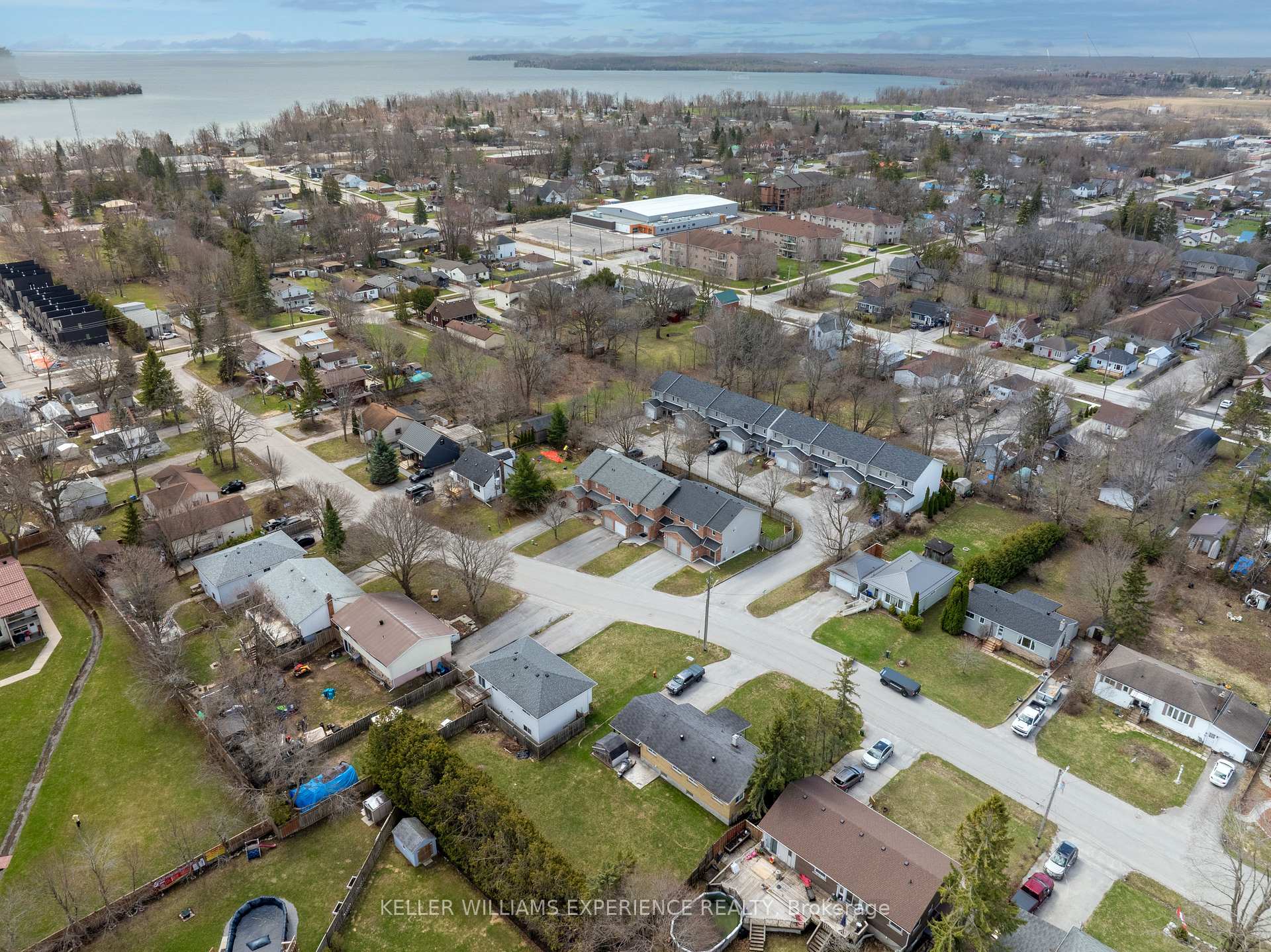 Photo 22 of 371 Millard Street, Orillia — HOMEH