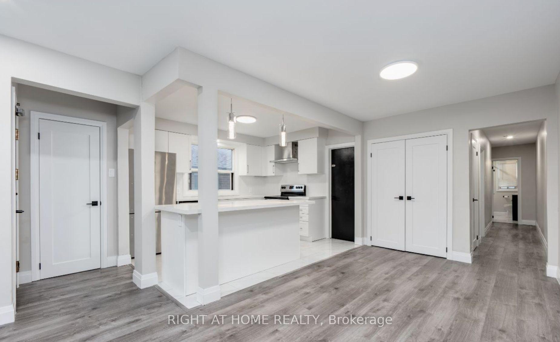 Photo 3 of Unit 3, 31 Wesley Street, Etobicoke, Mimico — HOMEH