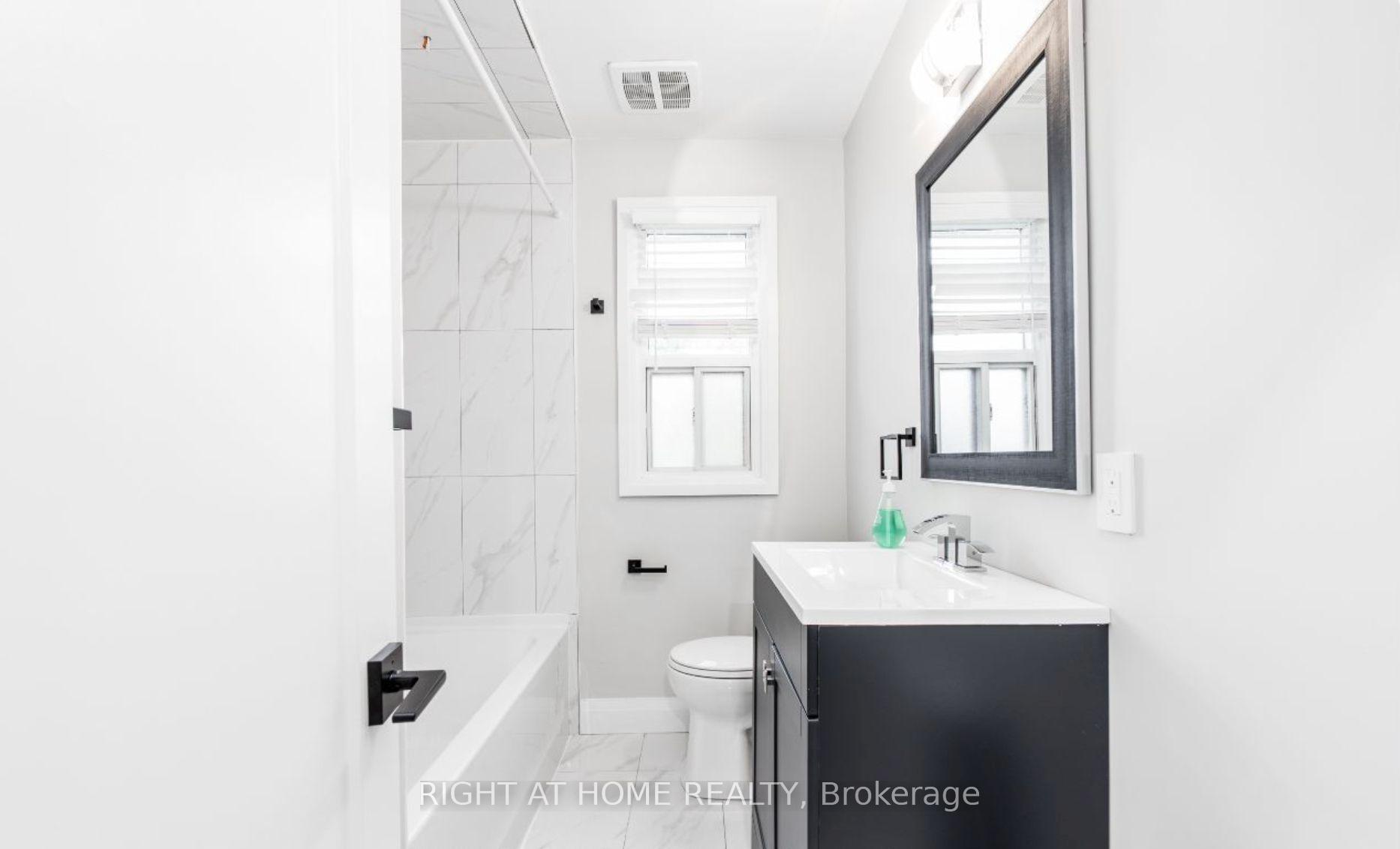 Photo 5 of Unit 3, 31 Wesley Street, Etobicoke, Mimico — HOMEH