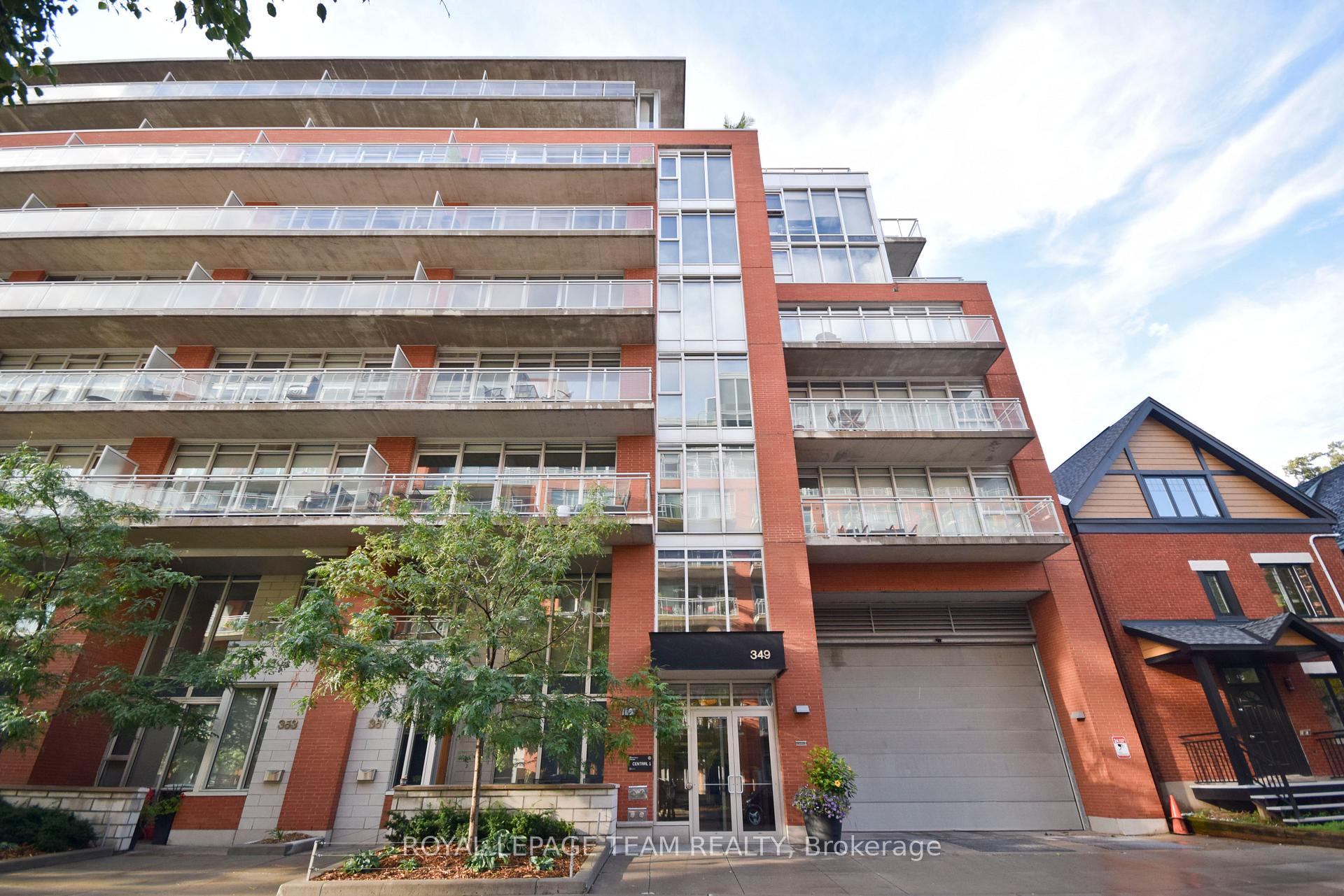 Front of Unit 627, 349 Mcleod Street
