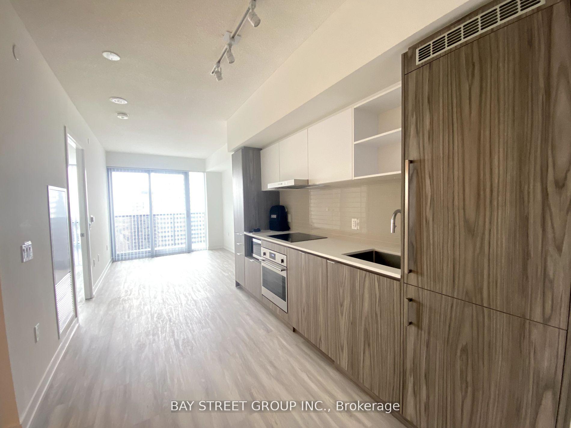 Photo 3 of Unit 4206, 55 Cooper Street, Toronto, Waterfront Communities — HOMEH