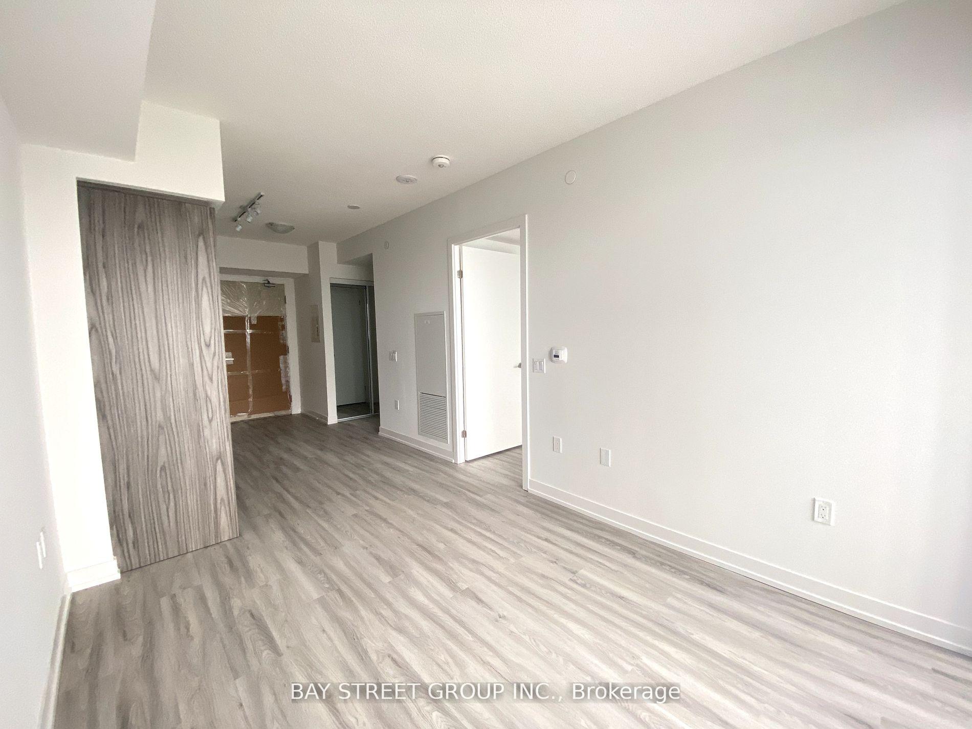 Photo 5 of Unit 4206, 55 Cooper Street, Toronto, Waterfront Communities — HOMEH
