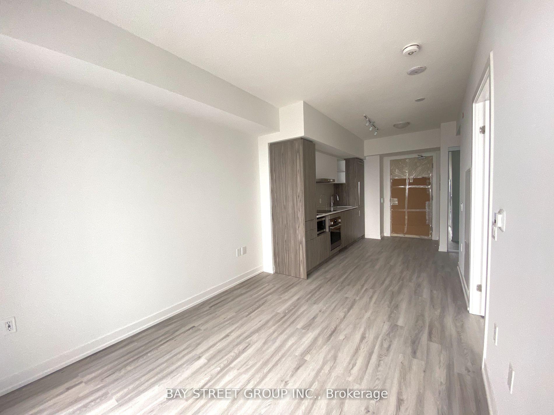 Photo 9 of Unit 4206, 55 Cooper Street, Toronto, Waterfront Communities — HOMEH