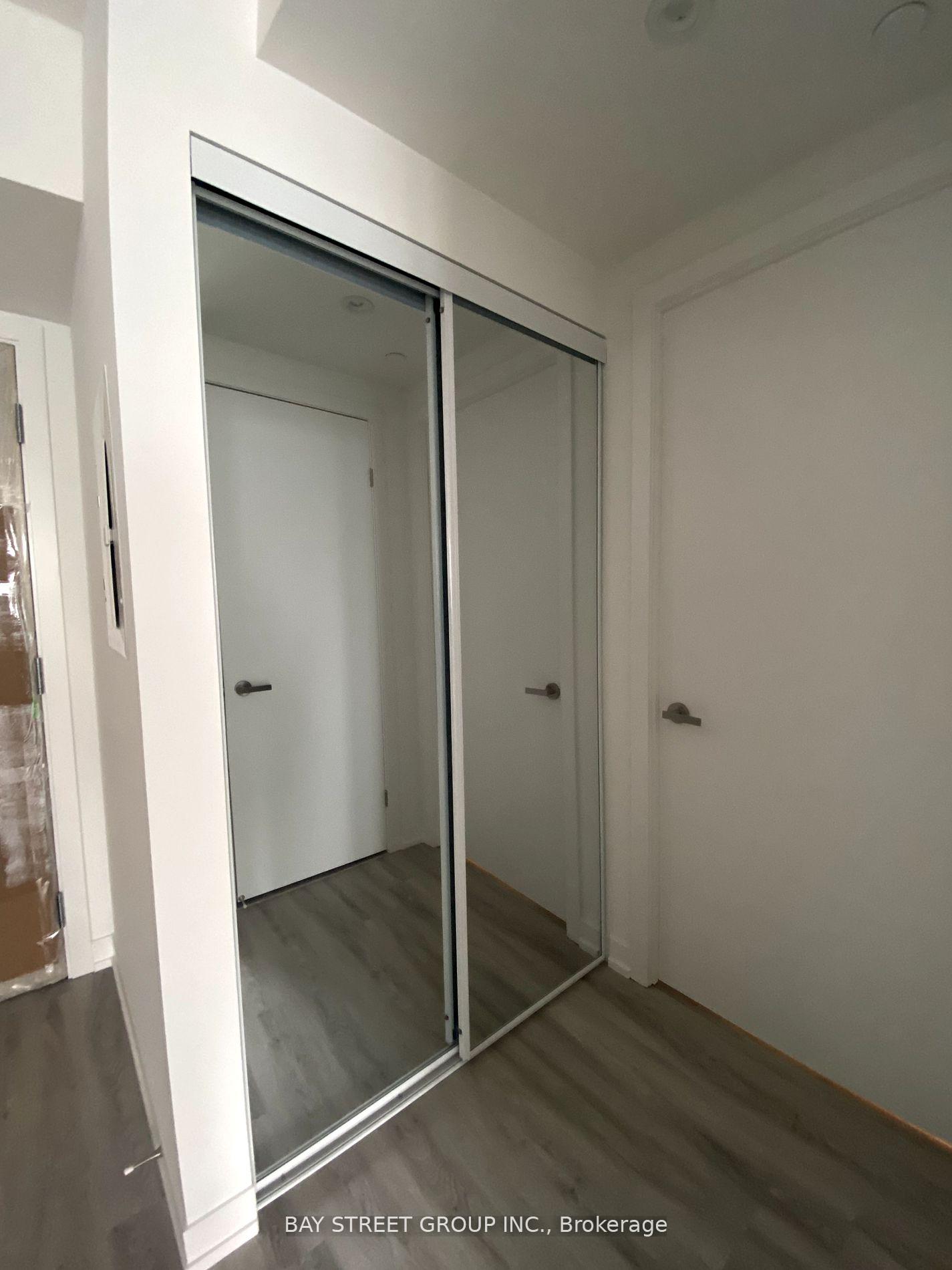 Photo 16 of Unit 4206, 55 Cooper Street, Toronto, Waterfront Communities — HOMEH