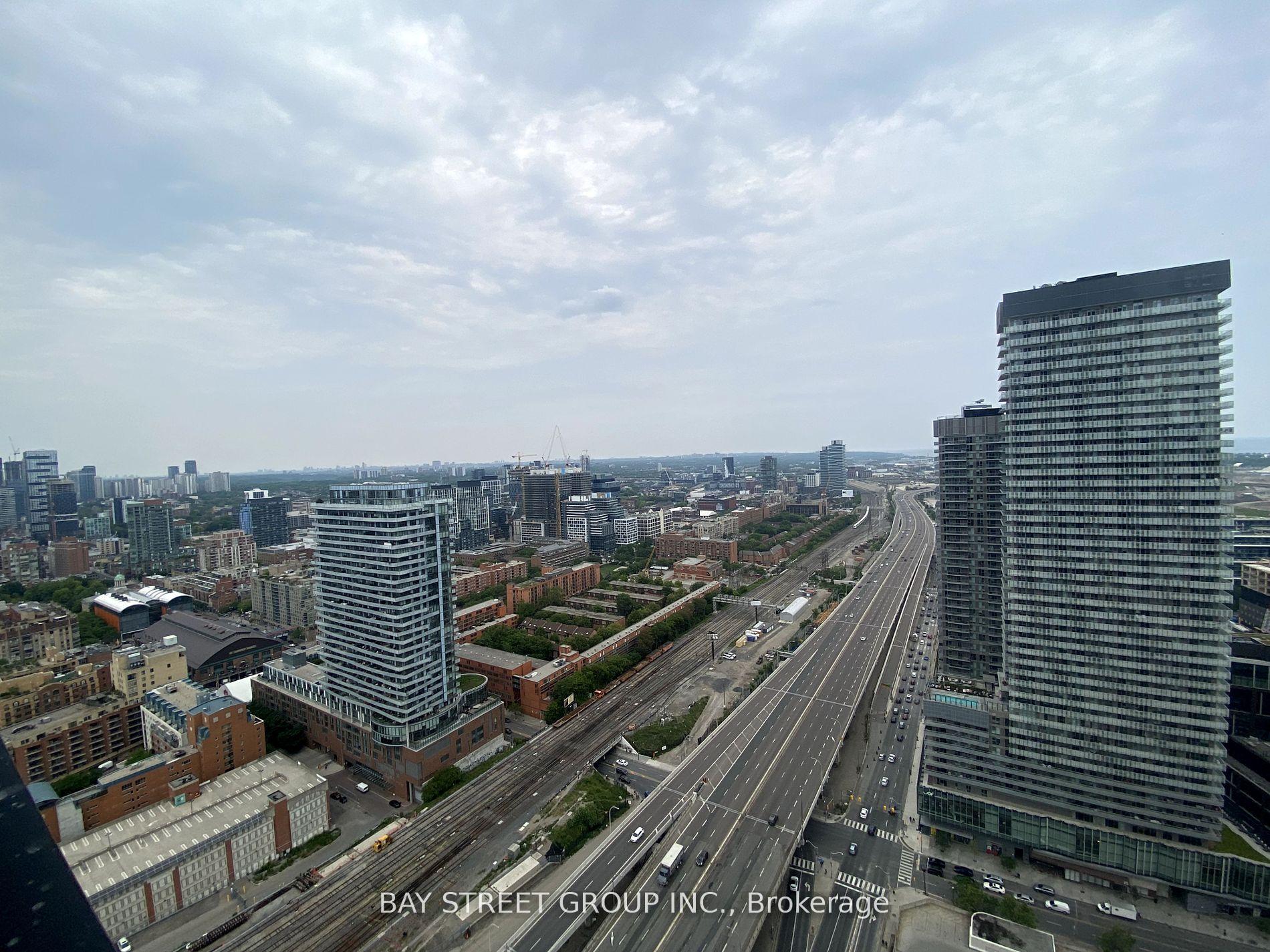 Photo 18 of Unit 4206, 55 Cooper Street, Toronto, Waterfront Communities — HOMEH