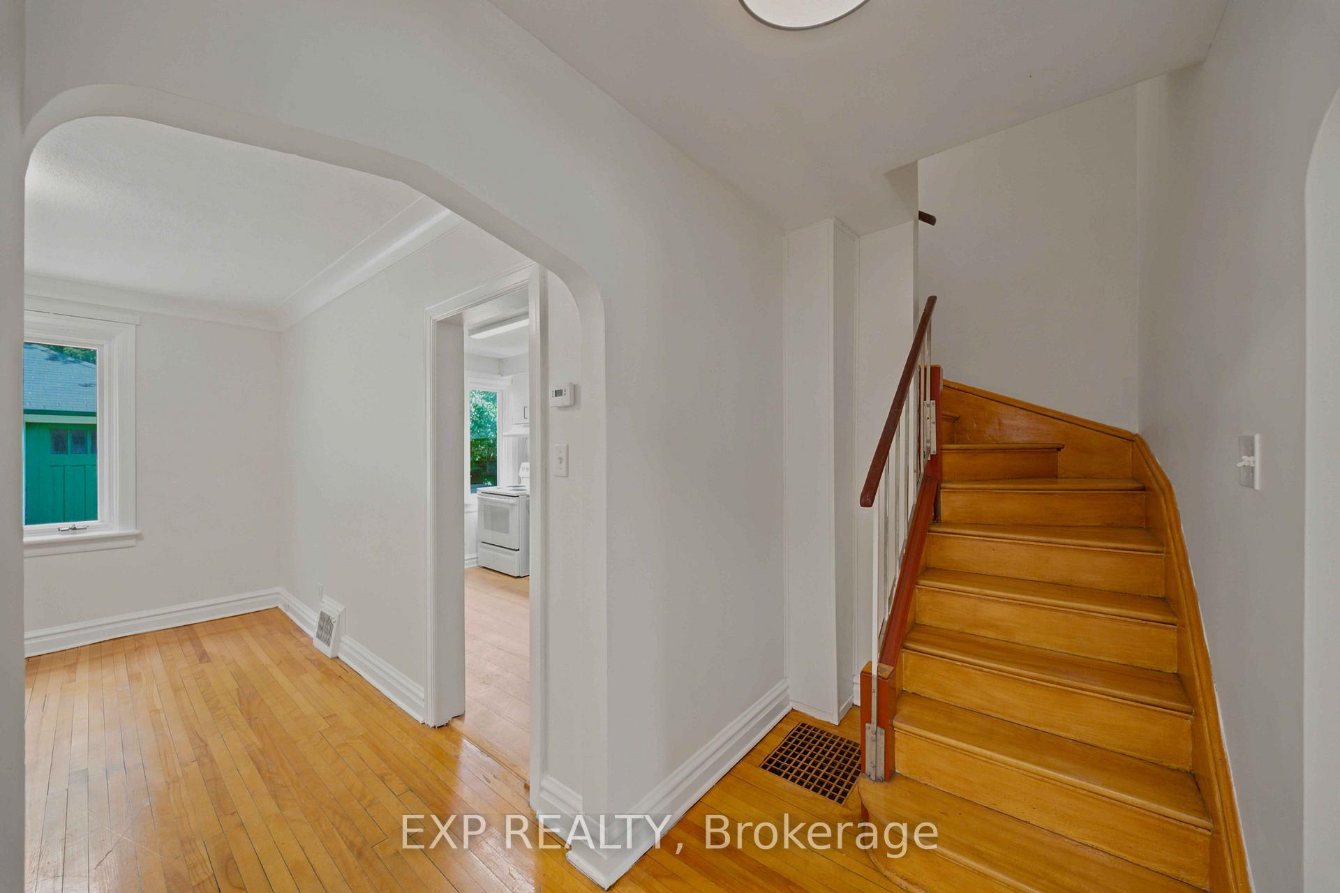 Photo 12 of 452 Sunnyside Avenue, Ottawa, Old Ottawa South — HOMEH