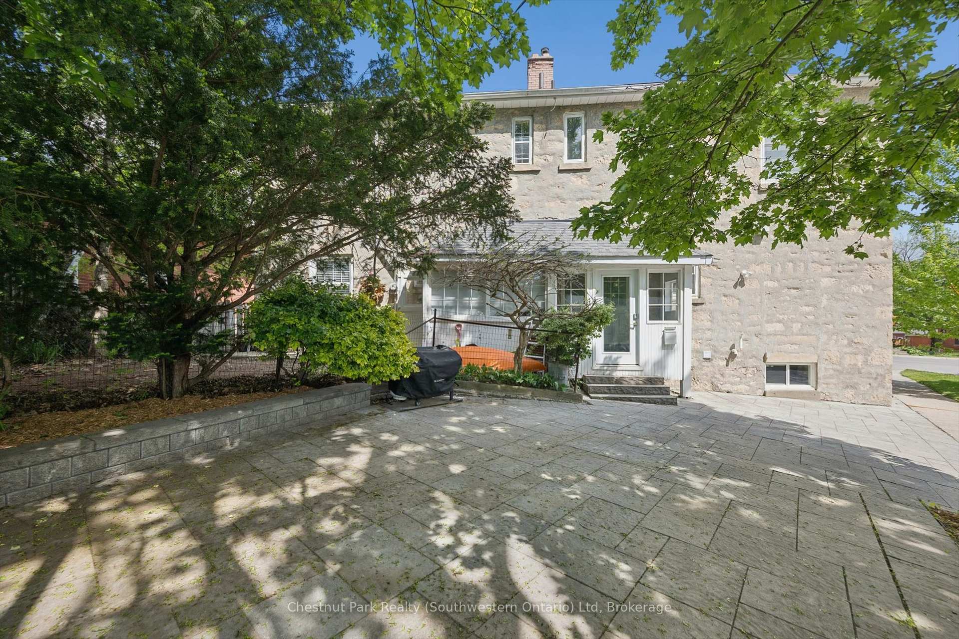 Photo 6 of 30 Eramosa Road, Guelph, General Hospital — HOMEH