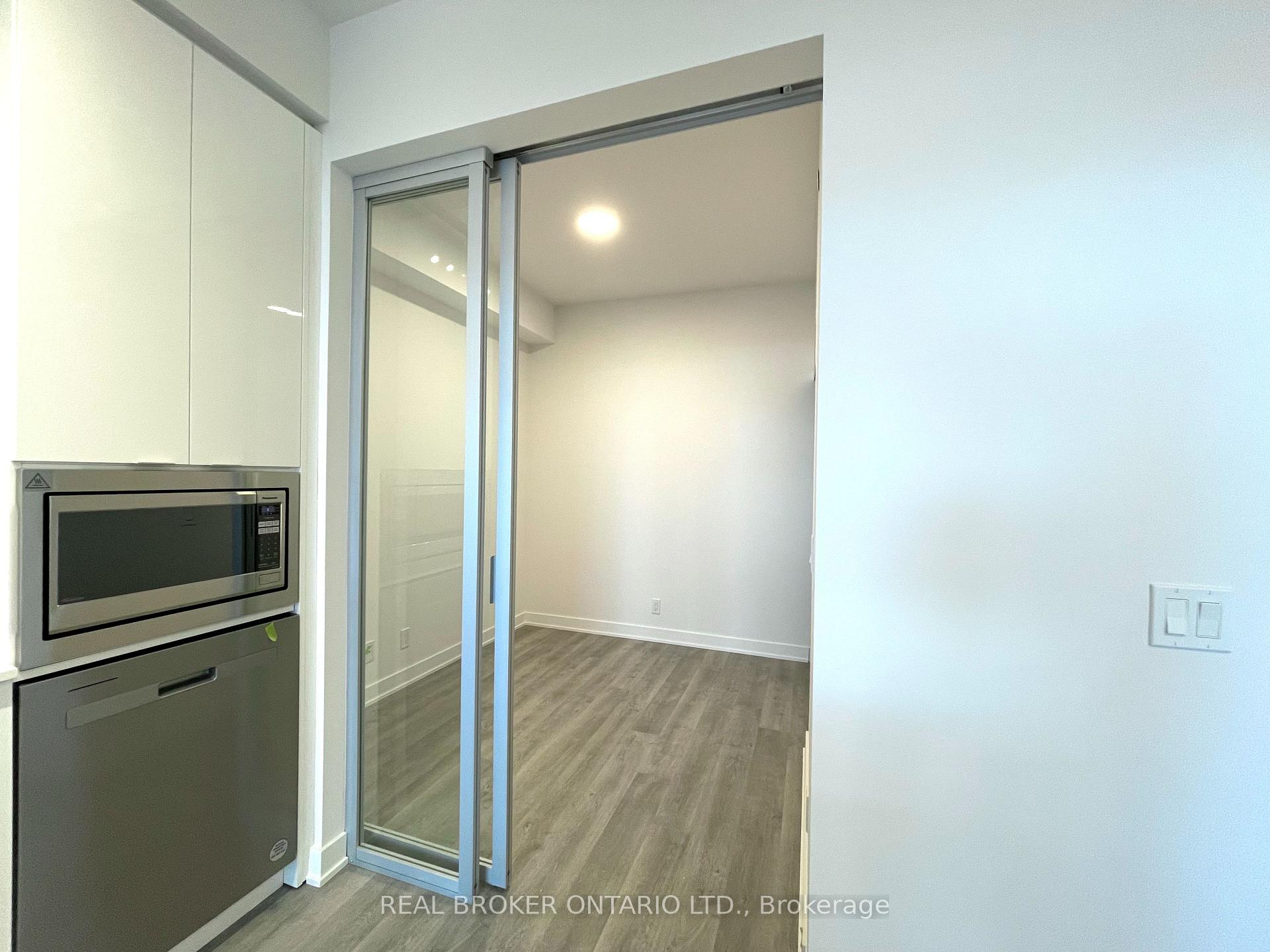 Photo 11 of Unit 2009, 50 Upper Mall Way, Vaughan, Brownridge — HOMEH