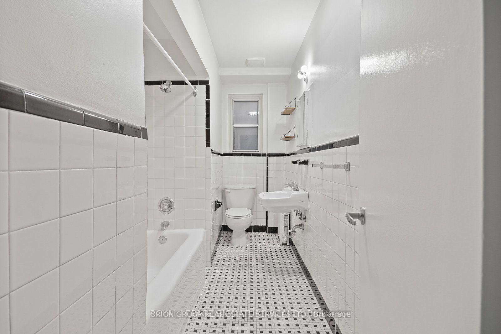 Photo 13 of 46 Albert Avenue, Etobicoke, Mimico — HOMEH