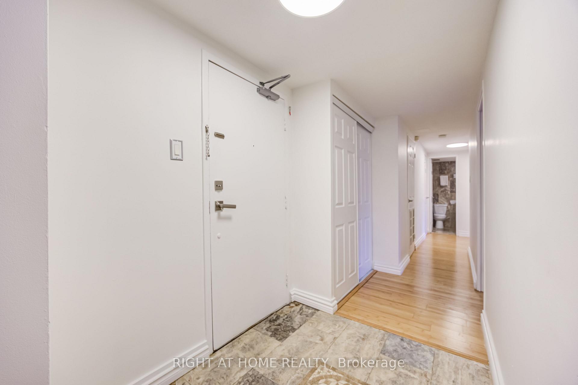 Photo 16 of Unit 426, 2645 Jane Street, North York, Glenfield-Jane Heights — HOMEH