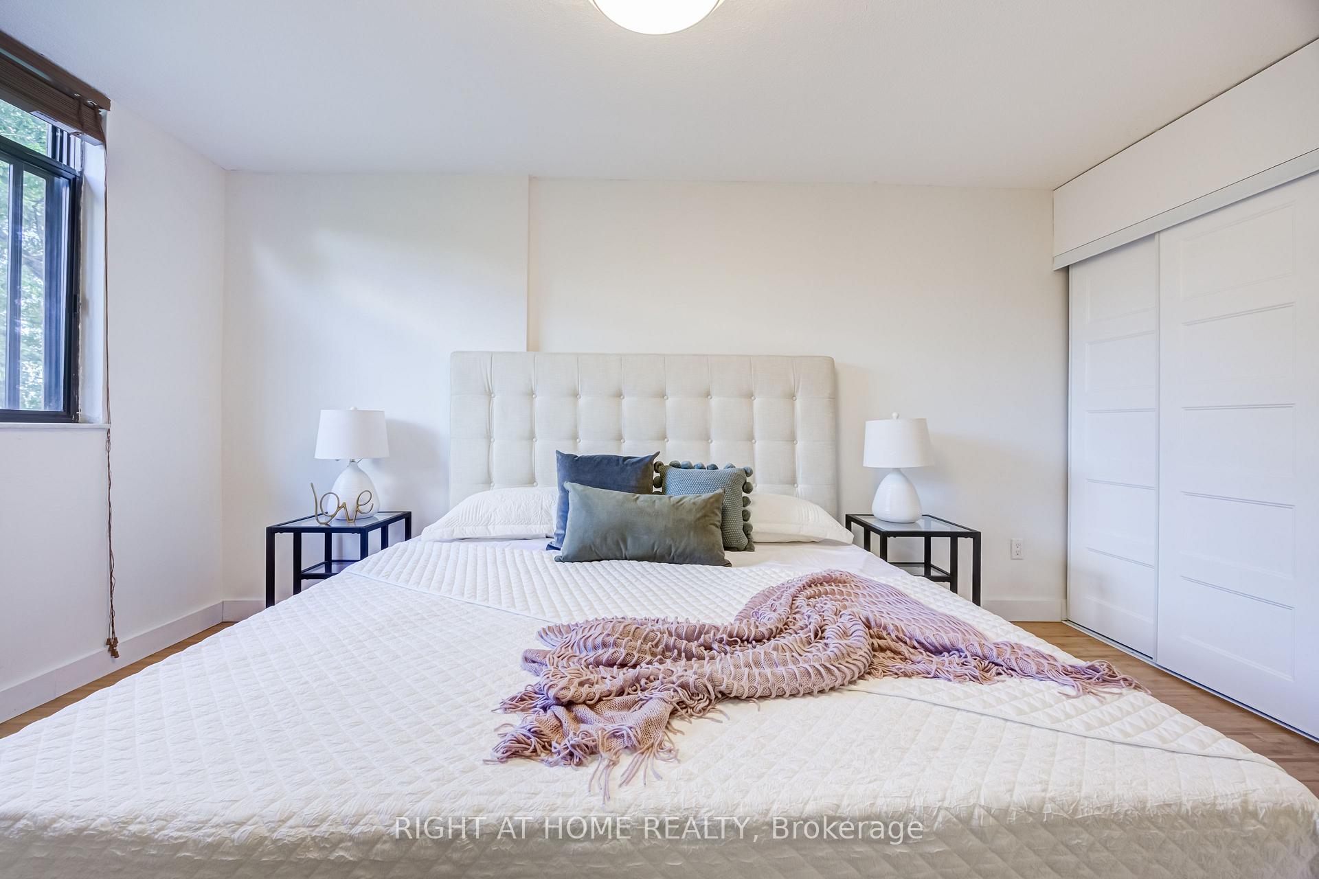 Photo 21 of Unit 426, 2645 Jane Street, North York, Glenfield-Jane Heights — HOMEH