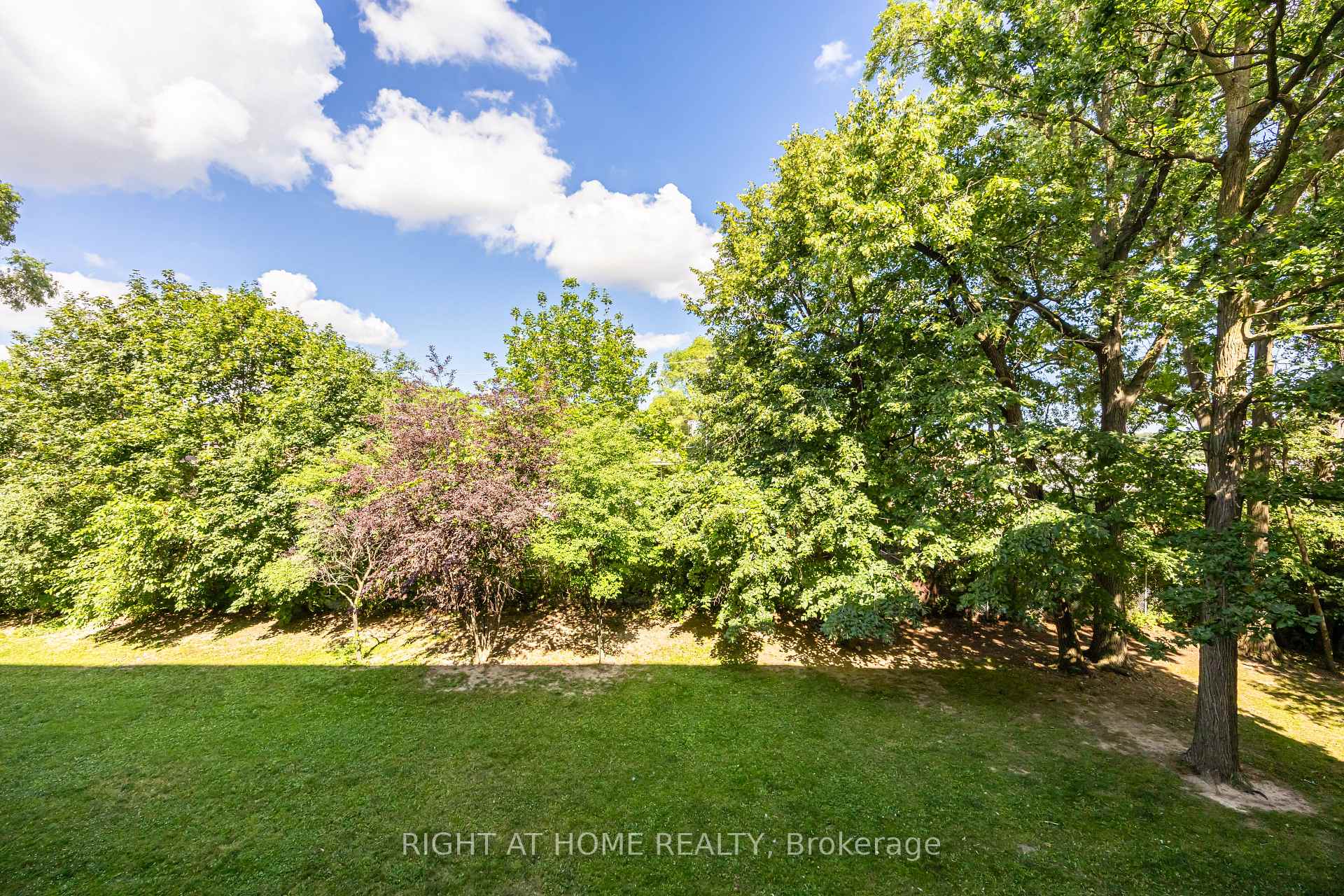 Photo 35 of Unit 426, 2645 Jane Street, North York, Glenfield-Jane Heights — HOMEH