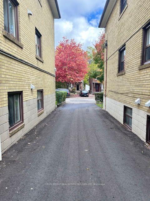 Photo 3 of 44 Albert Avenue, Etobicoke, Mimico — HOMEH