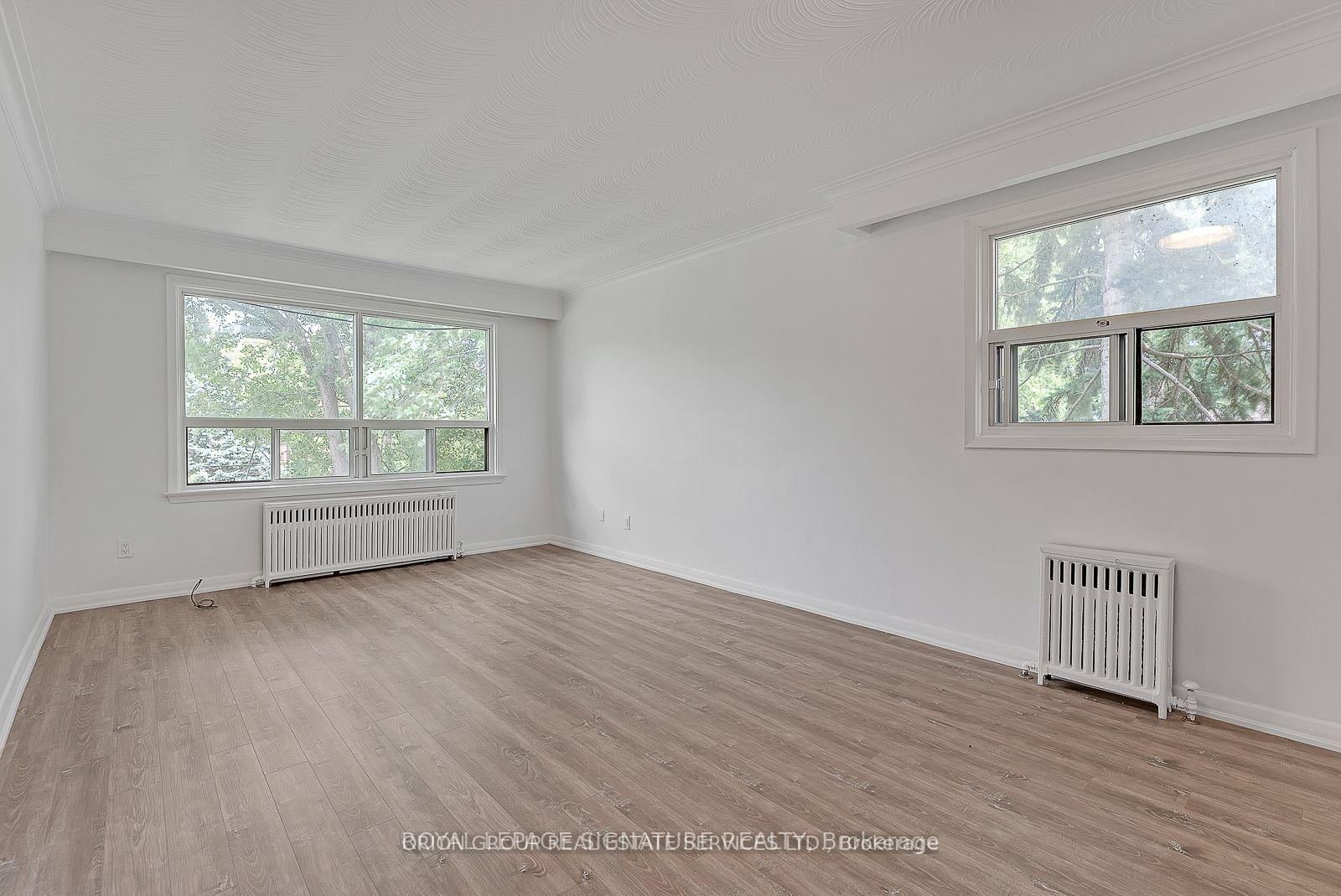 Photo 14 of 44 Albert Avenue, Etobicoke, Mimico — HOMEH