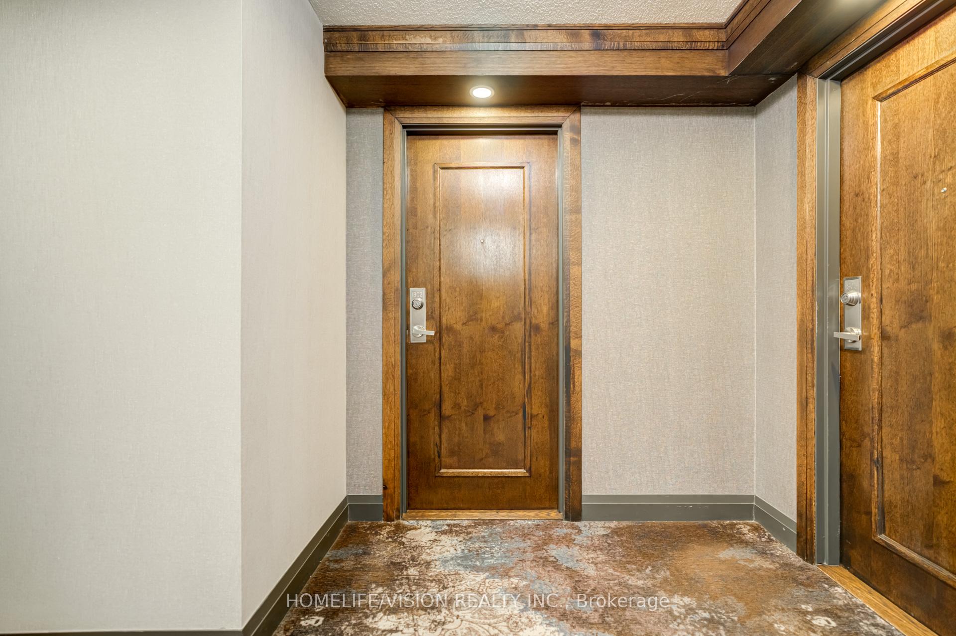 Photo 4 of Unit 1802, 7 North Park Road, Vaughan, Beverley Glen — HOMEH