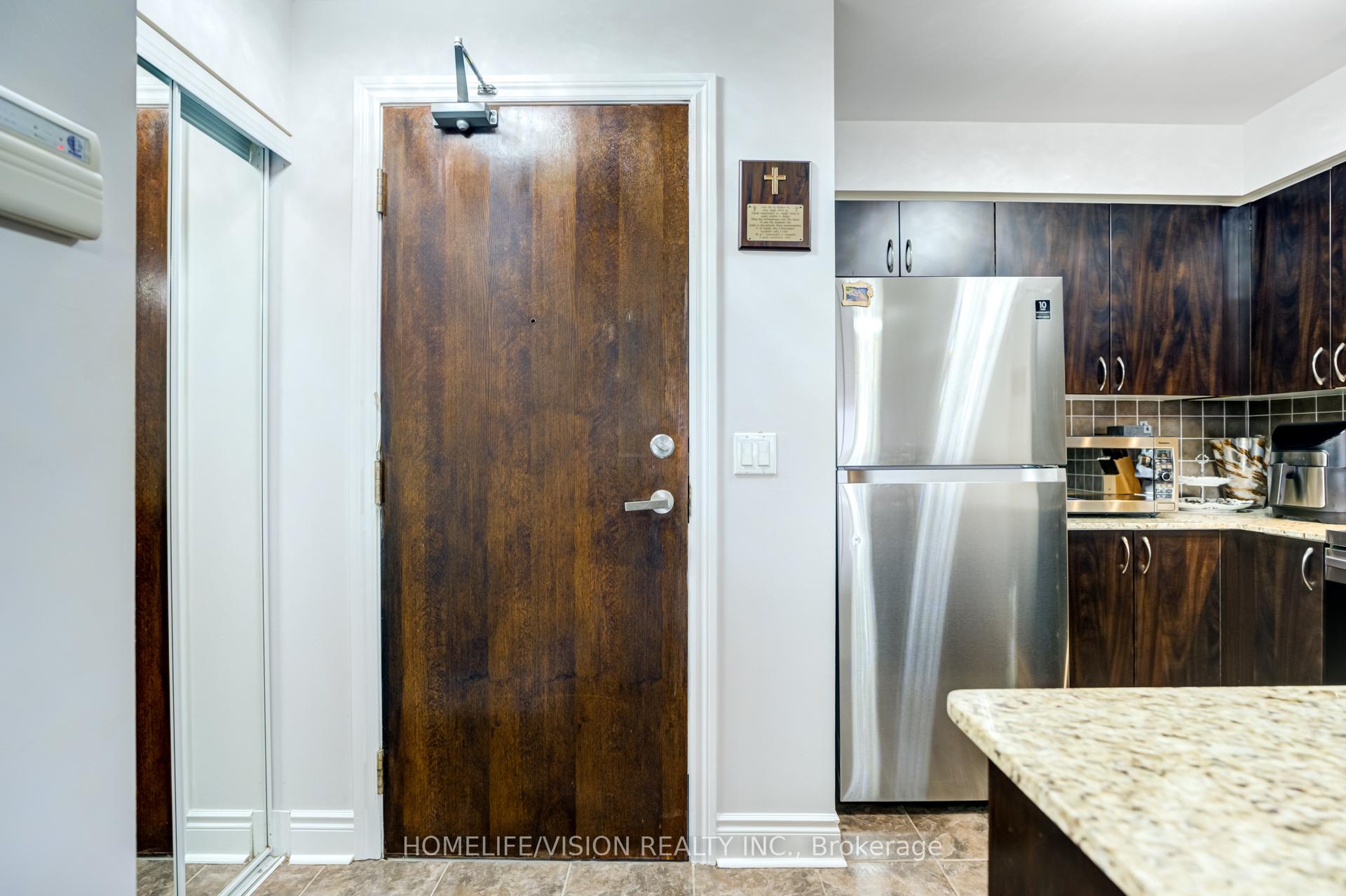 Photo 5 of Unit 1802, 7 North Park Road, Vaughan, Beverley Glen — HOMEH