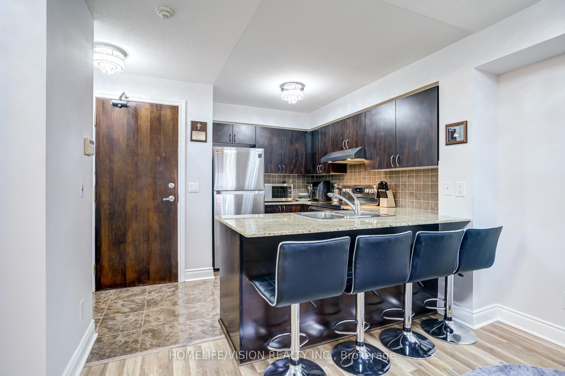 Photo 6 of Unit 1802, 7 North Park Road, Vaughan, Beverley Glen — HOMEH