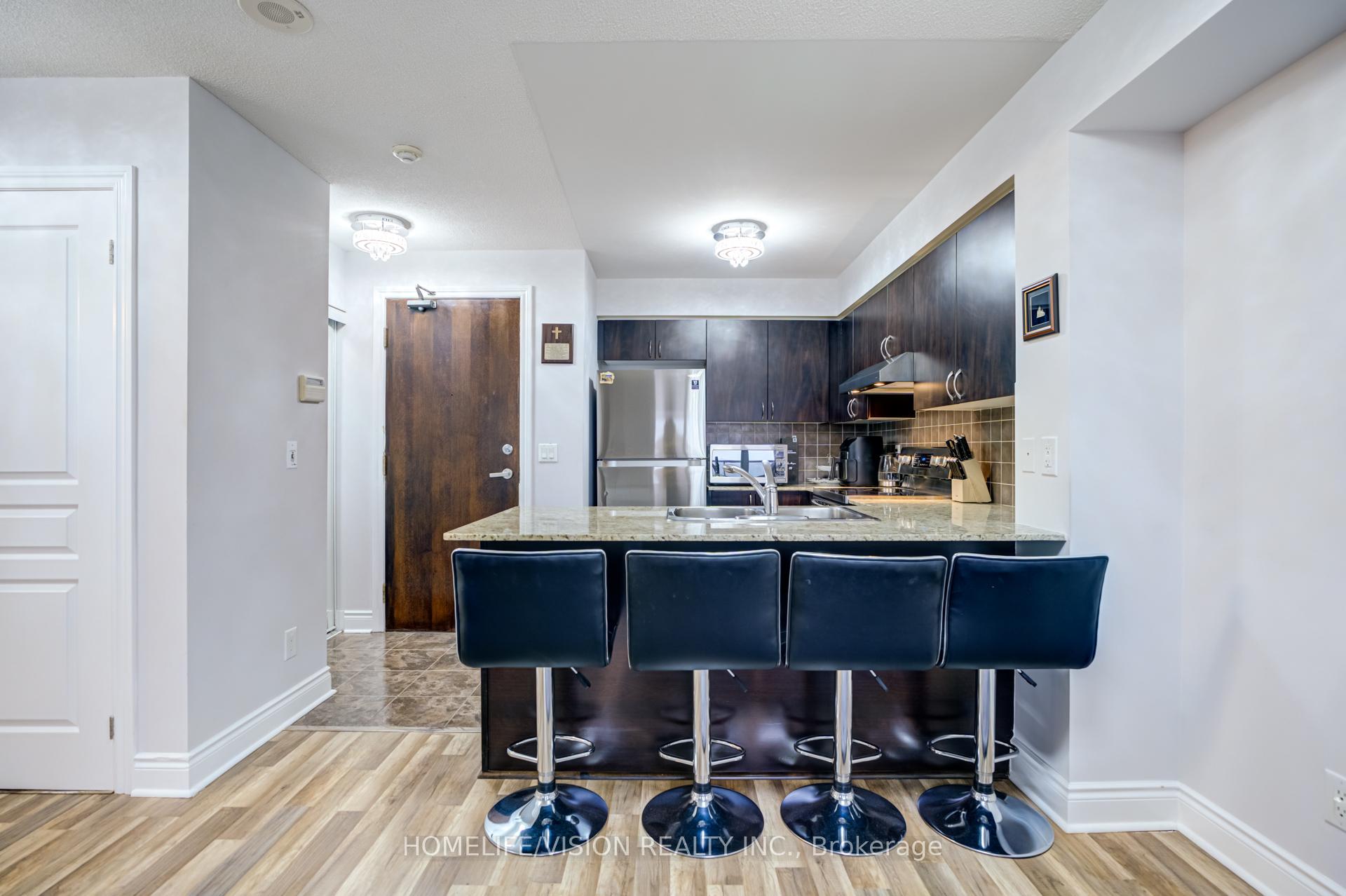 Photo 7 of Unit 1802, 7 North Park Road, Vaughan, Beverley Glen — HOMEH