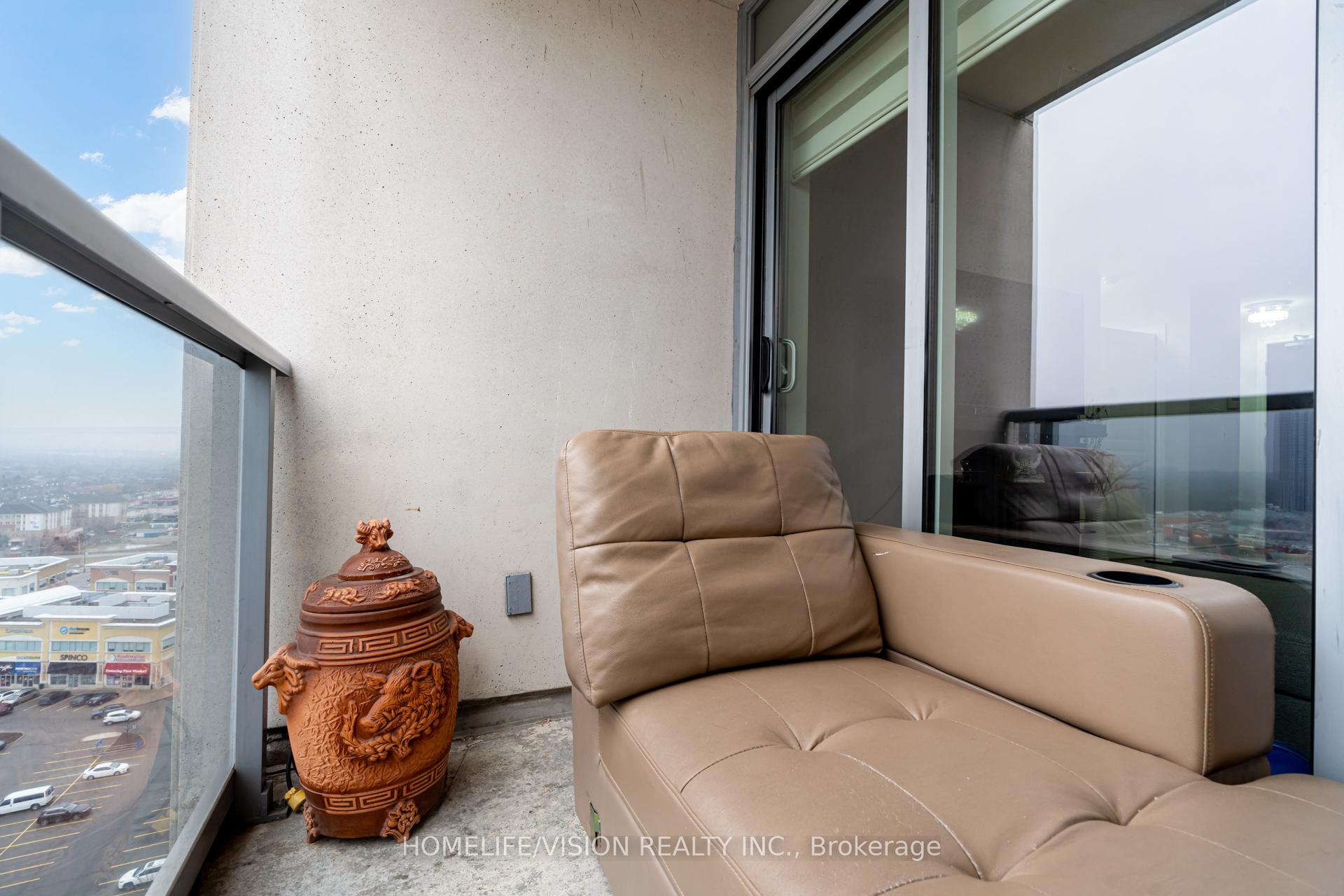 Photo 31 of Unit 1802, 7 North Park Road, Vaughan, Beverley Glen — HOMEH