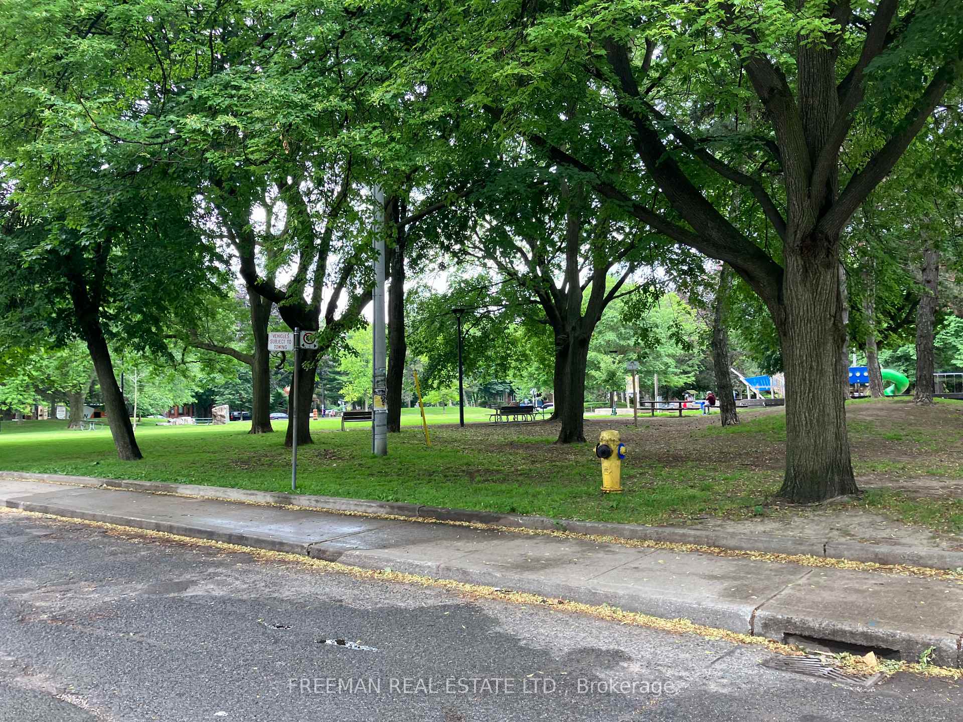 Photo 15 of Unit Lower, 27 Rossmore Road W, Toronto, The Annex — HOMEH
