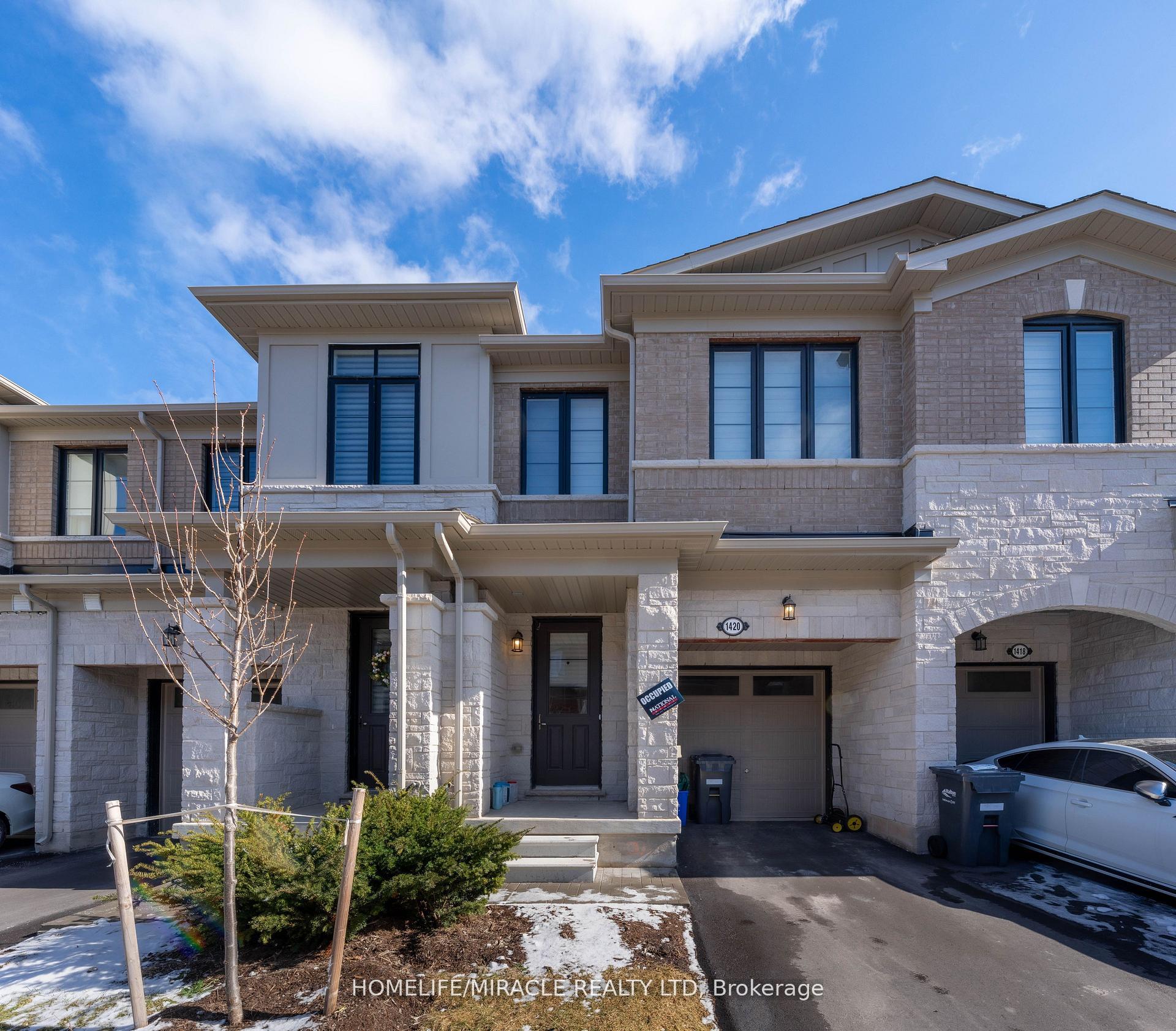 Front of 1420 Oakmont Common