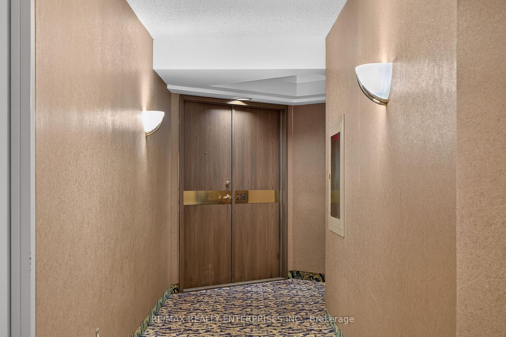 Photo 7 of Unit 208, 1800 The Collegeway, Mississauga, Erin Mills — HOMEH