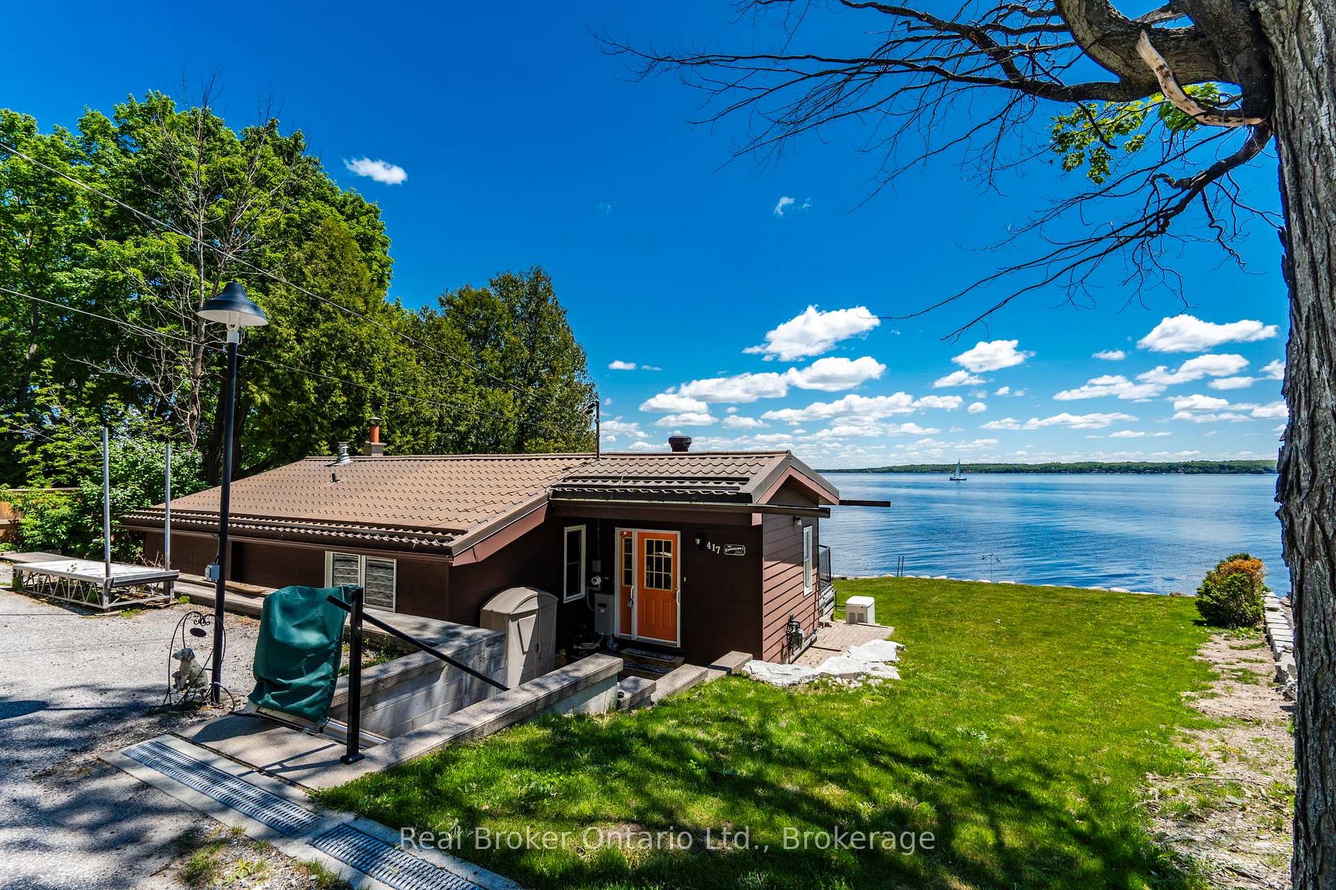 Photo 4 of 417 Pheasant Lane, Midland — HOMEH
