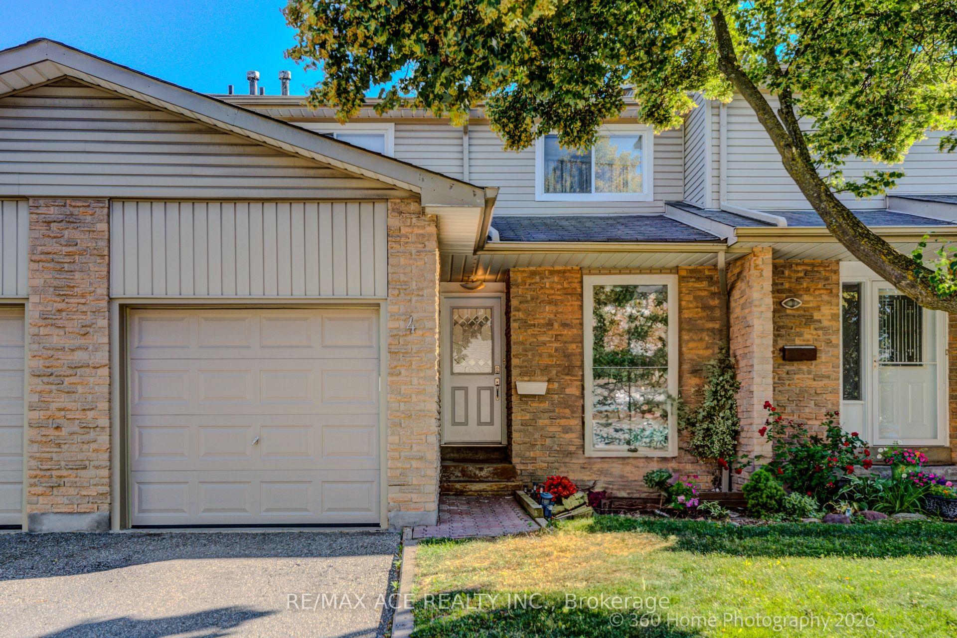 Front of Unit 4, 5536 Montevideo Road