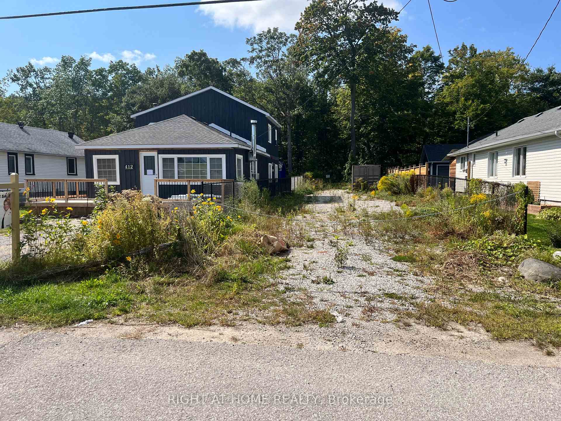 Photo 10 of 412 Limerick Crescent, Innisfil, Churchill — HOMEH