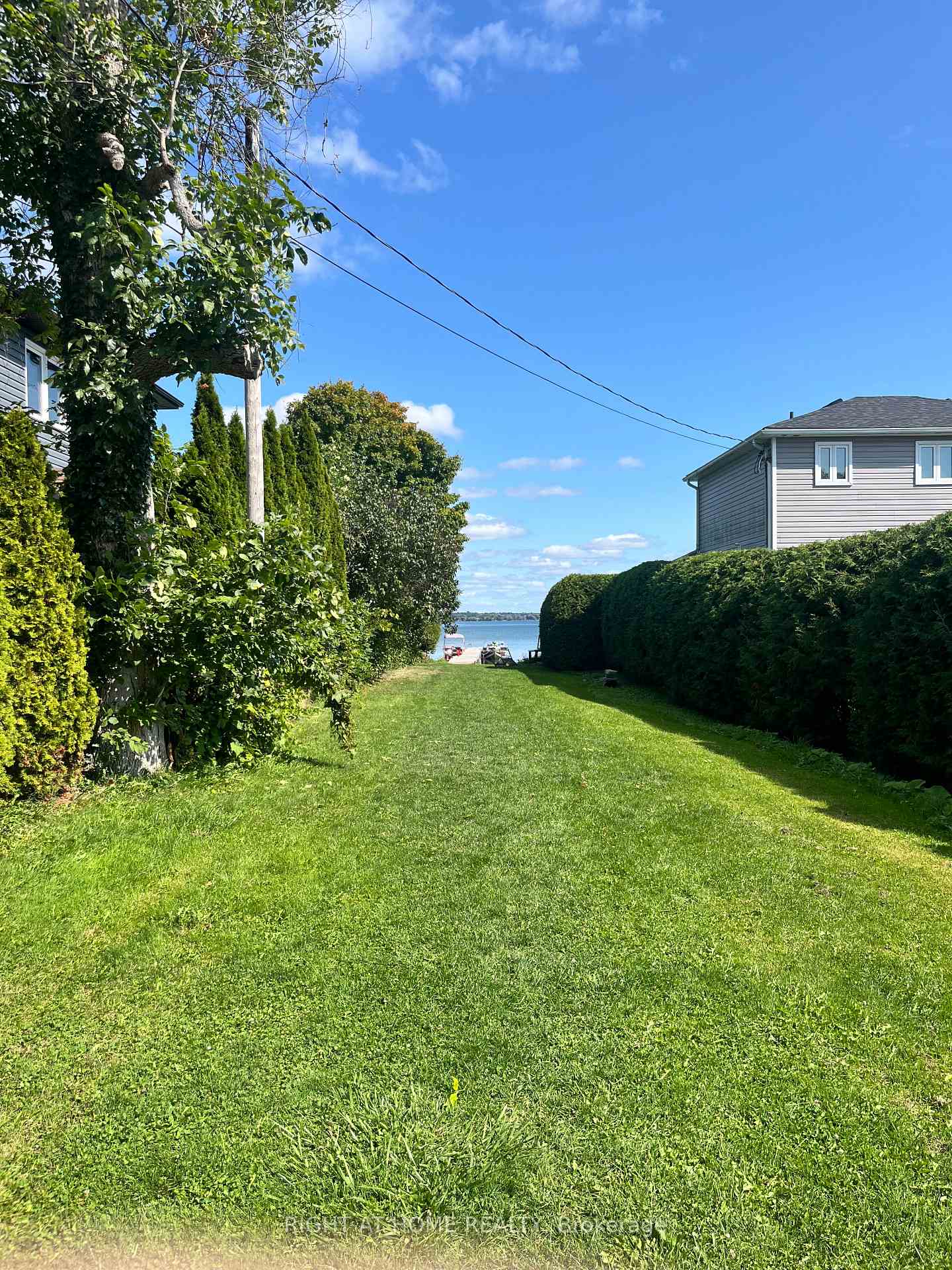 Photo 11 of 412 Limerick Crescent, Innisfil, Churchill — HOMEH