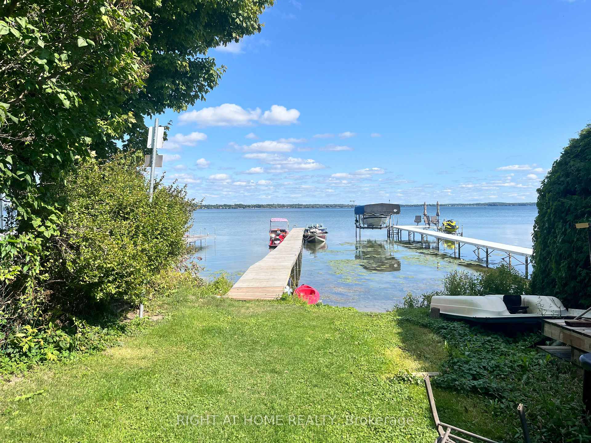 Photo 12 of 412 Limerick Crescent, Innisfil, Churchill — HOMEH
