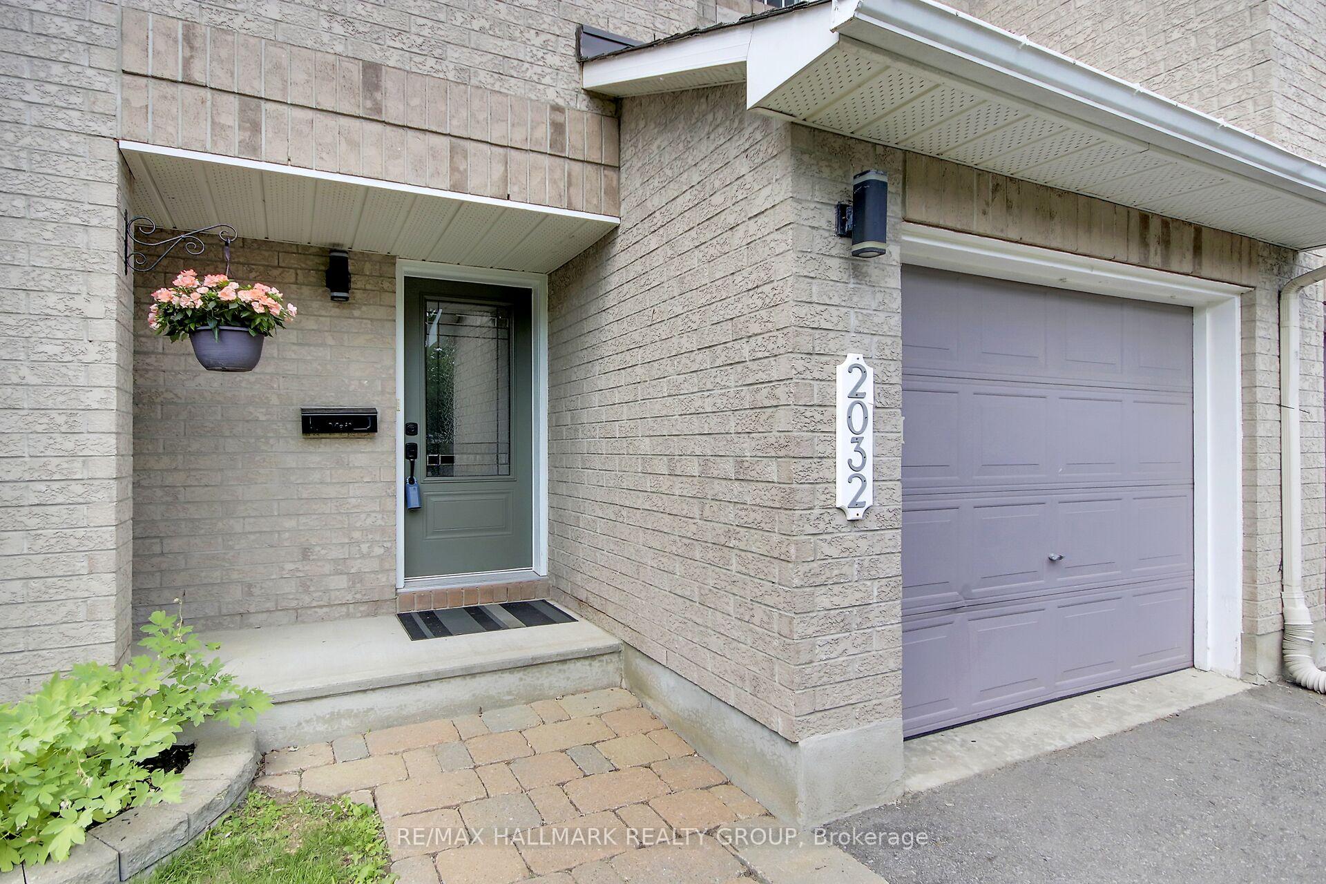 Photo 2 of 2032 Dorima Street, Ottawa, Avalon East — HOMEH