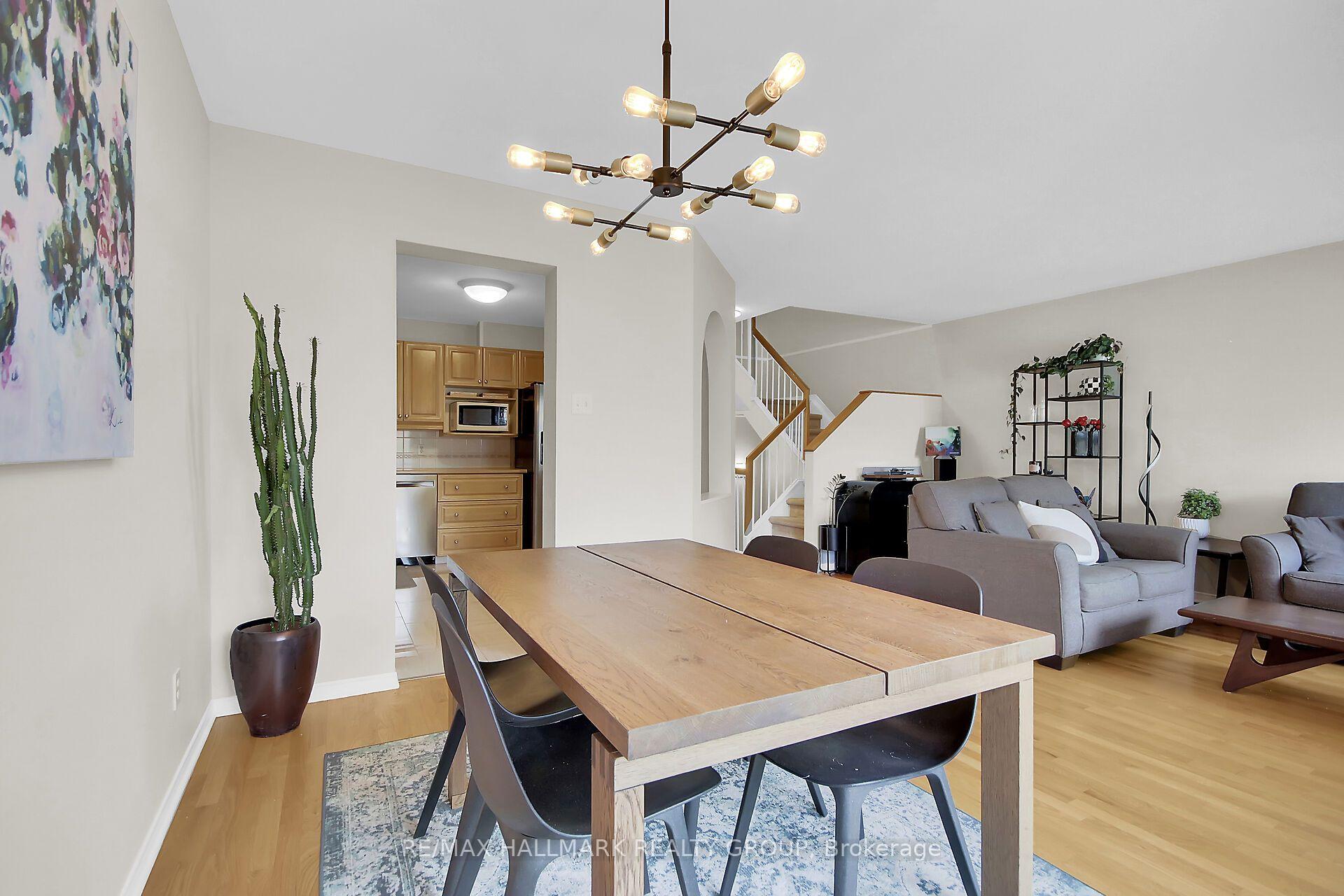 Photo 12 of 2032 Dorima Street, Ottawa, Avalon East — HOMEH