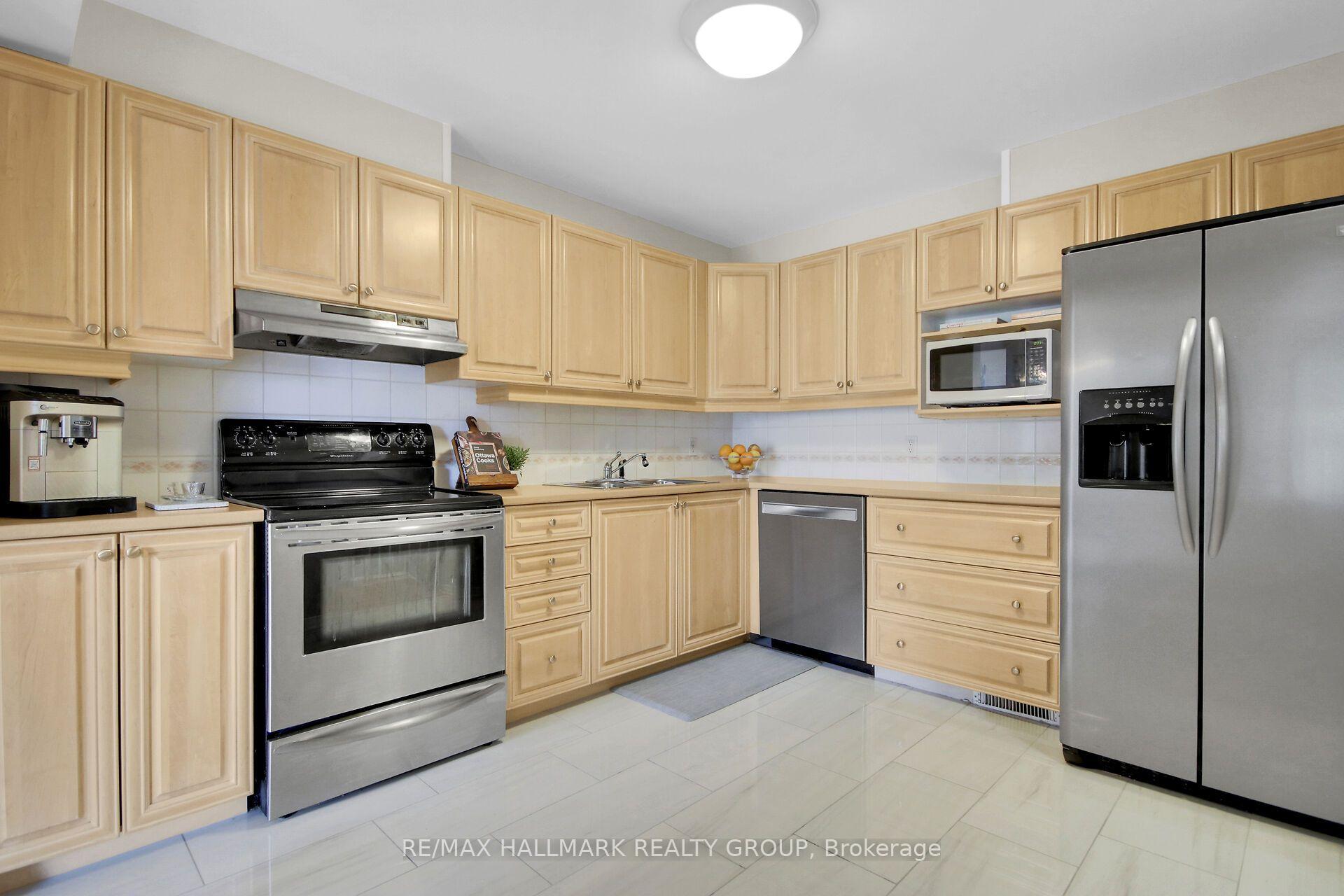 Photo 15 of 2032 Dorima Street, Ottawa, Avalon East — HOMEH
