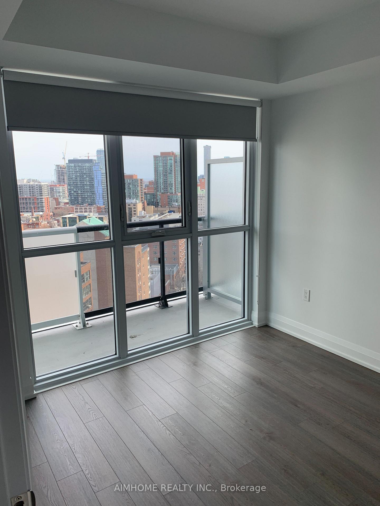 Photo 5 of Unit 1602, 77 Mutual Street, Toronto, Church-Yonge Corridor — HOMEH