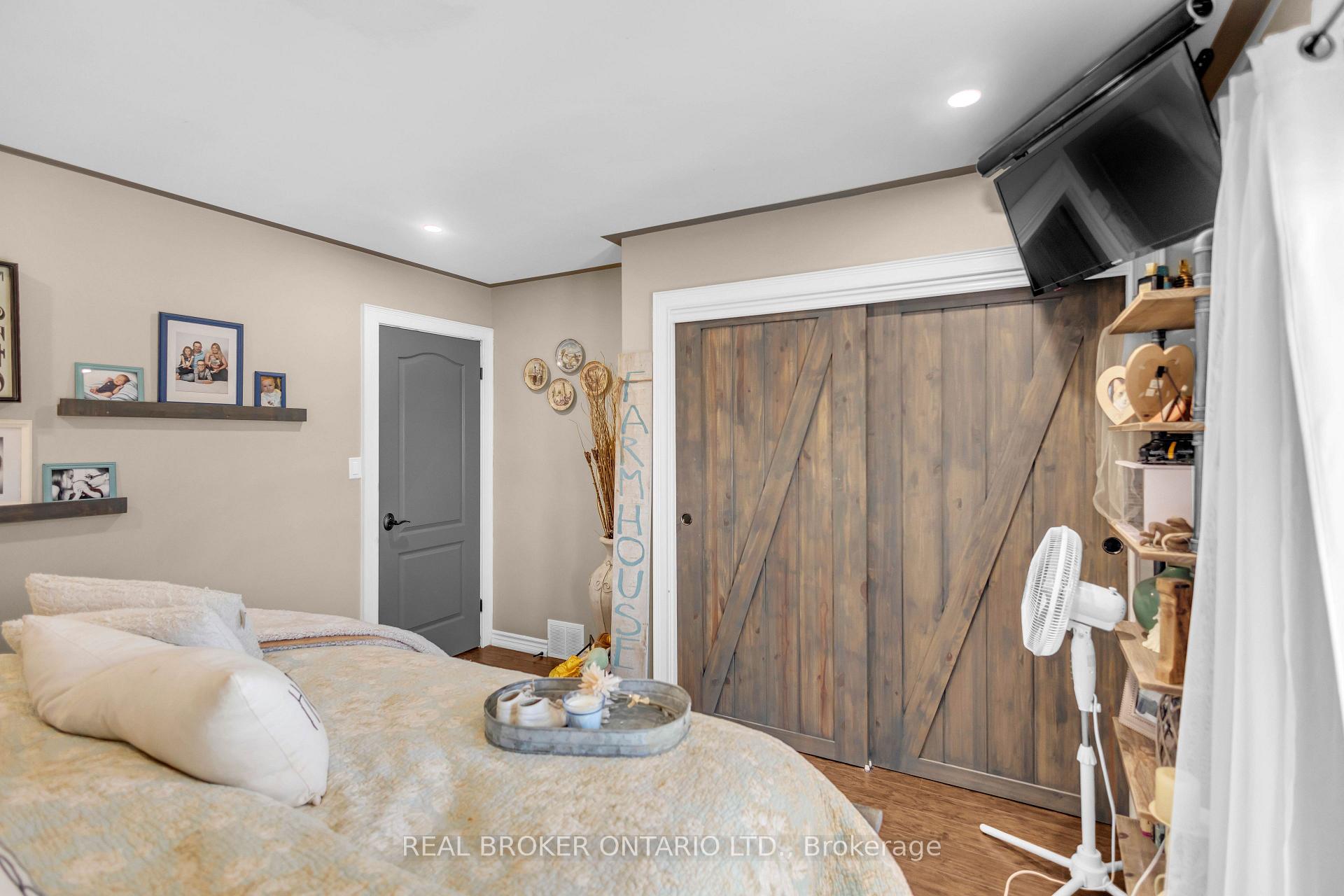 Photo 18 of 34 Elmvale Court, Haldimand — HOMEH