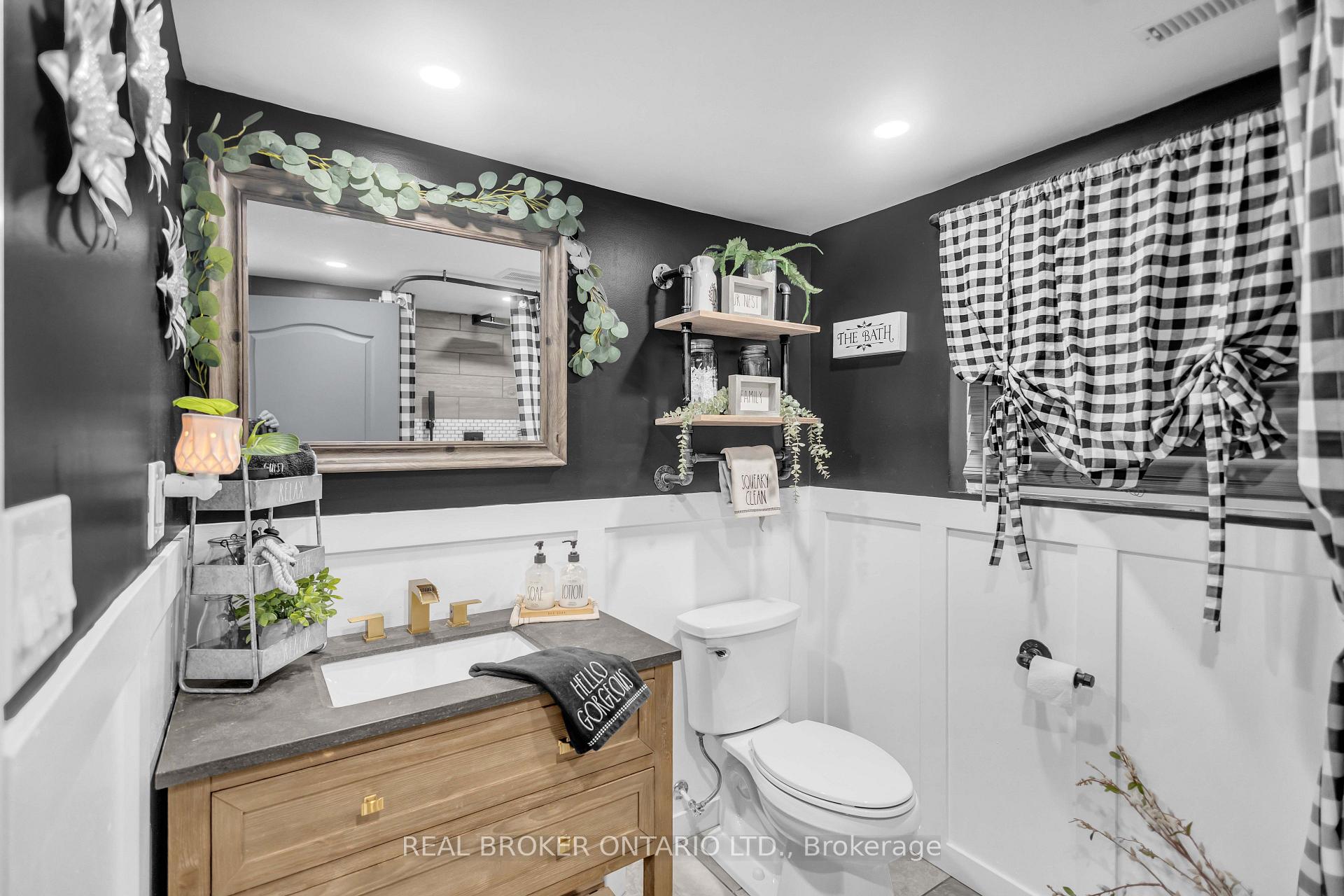 Photo 28 of 34 Elmvale Court, Haldimand — HOMEH