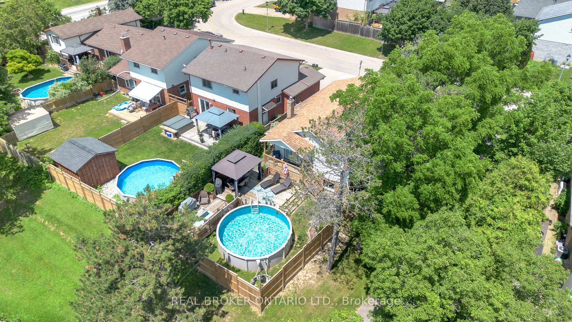 Photo 42 of 34 Elmvale Court, Haldimand — HOMEH