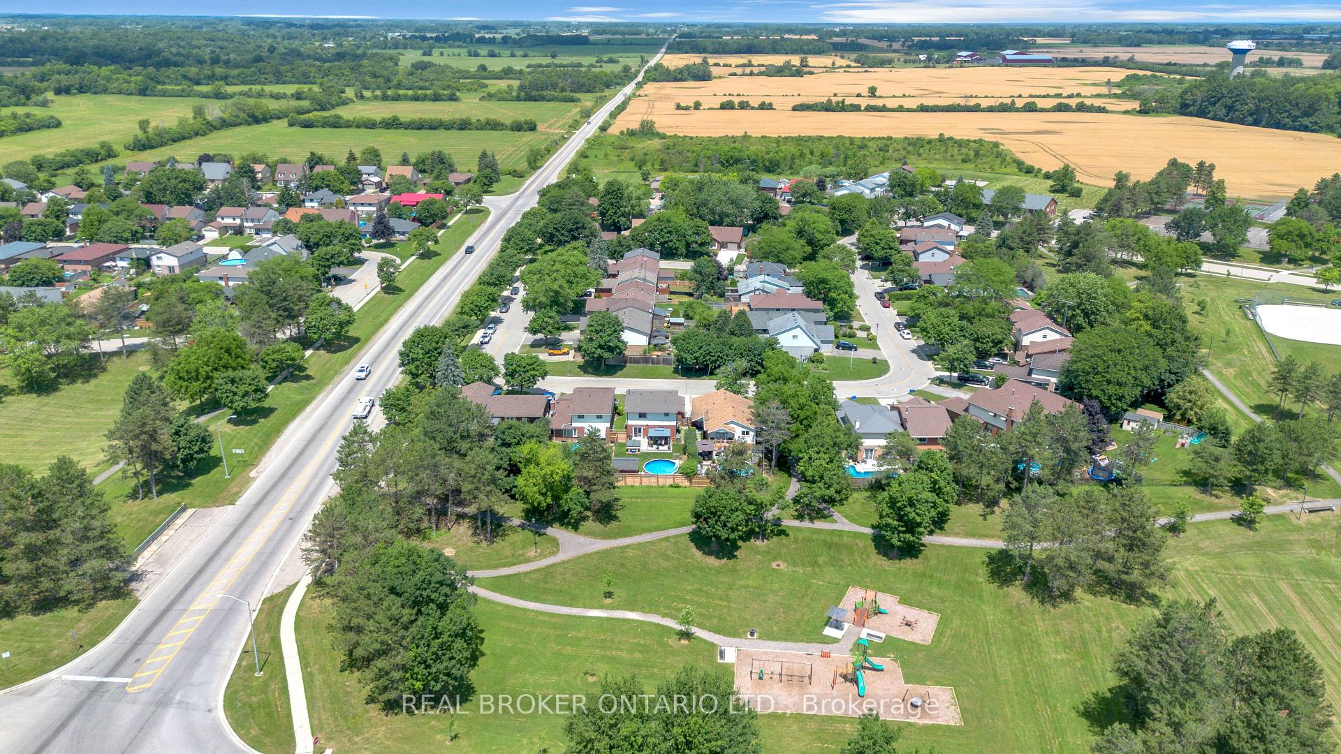 Photo 43 of 34 Elmvale Court, Haldimand — HOMEH