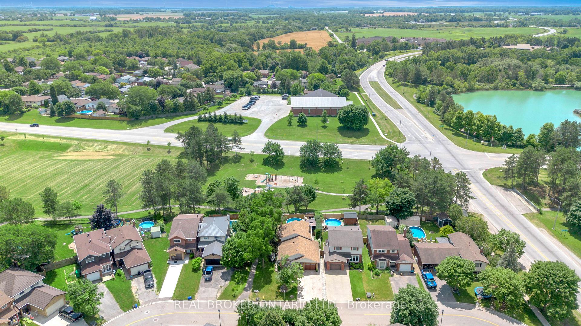 Photo 45 of 34 Elmvale Court, Haldimand — HOMEH
